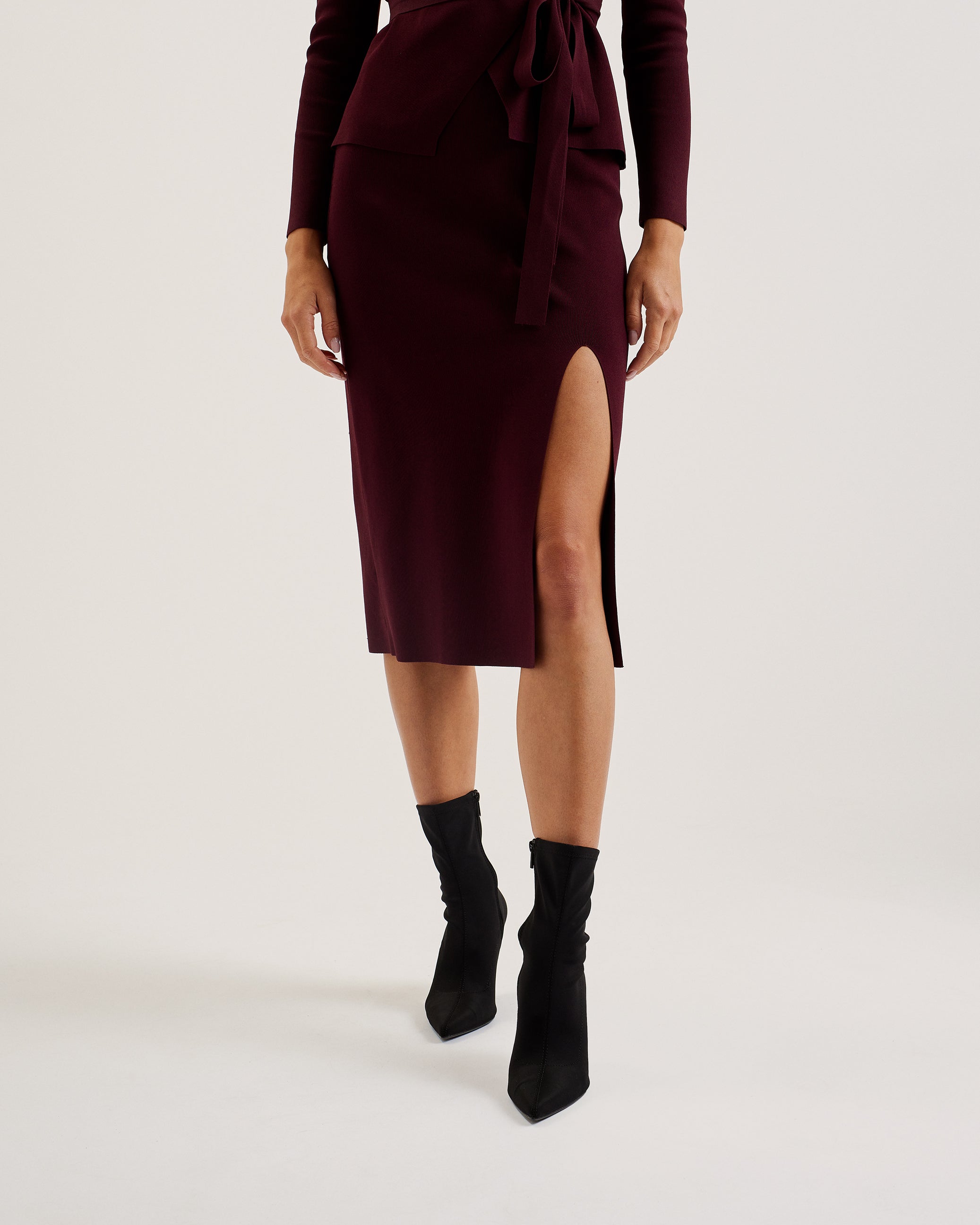 Buy Darleee Bodycon Knitted Skirt With Front Split Dk-Red for