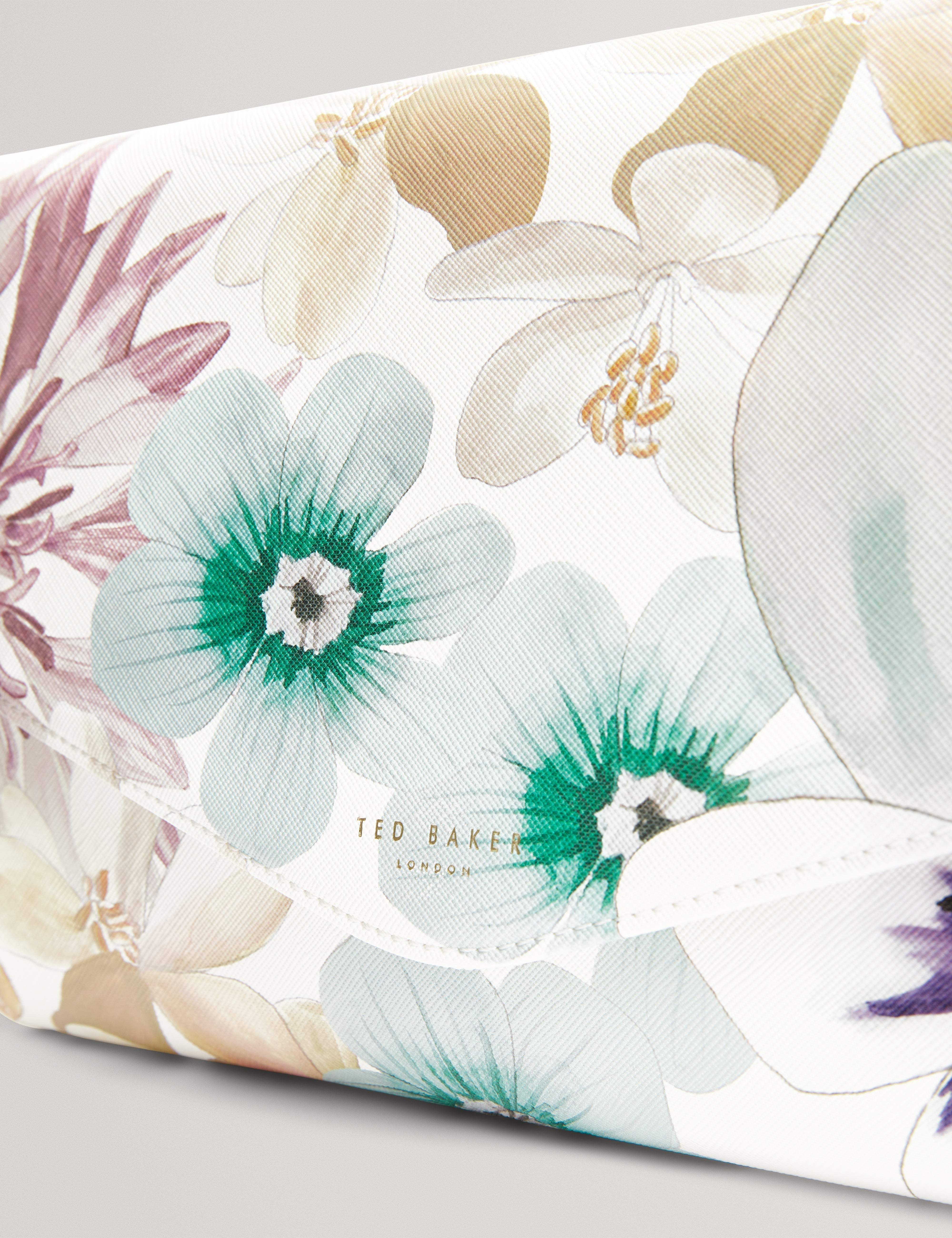 Helinii Petal Print Icon Envelope Clutch White