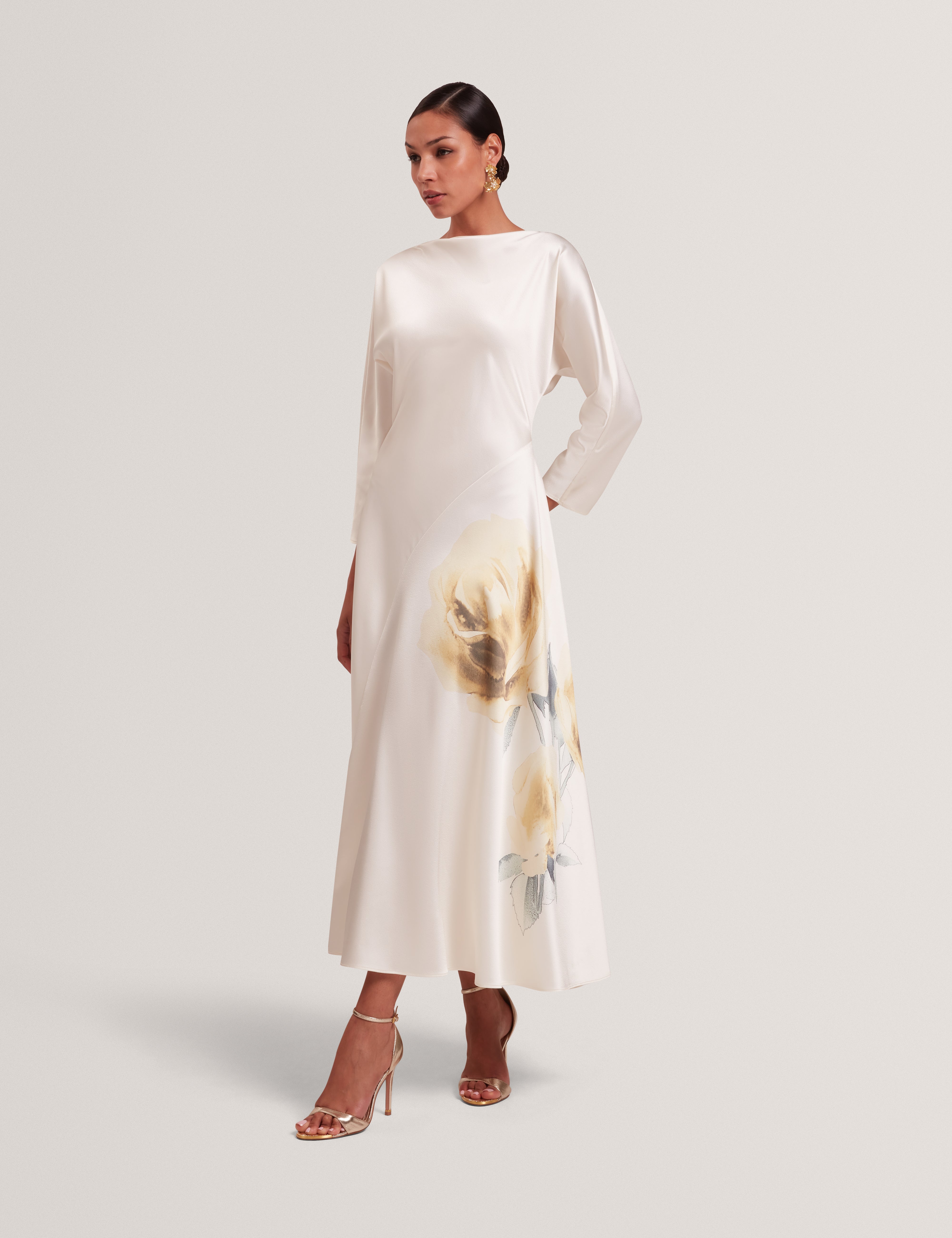 Raimi Curve Seam Detail Maxi Dress Ivory Raimi Curve Seam Detail Maxi Dress Ivory