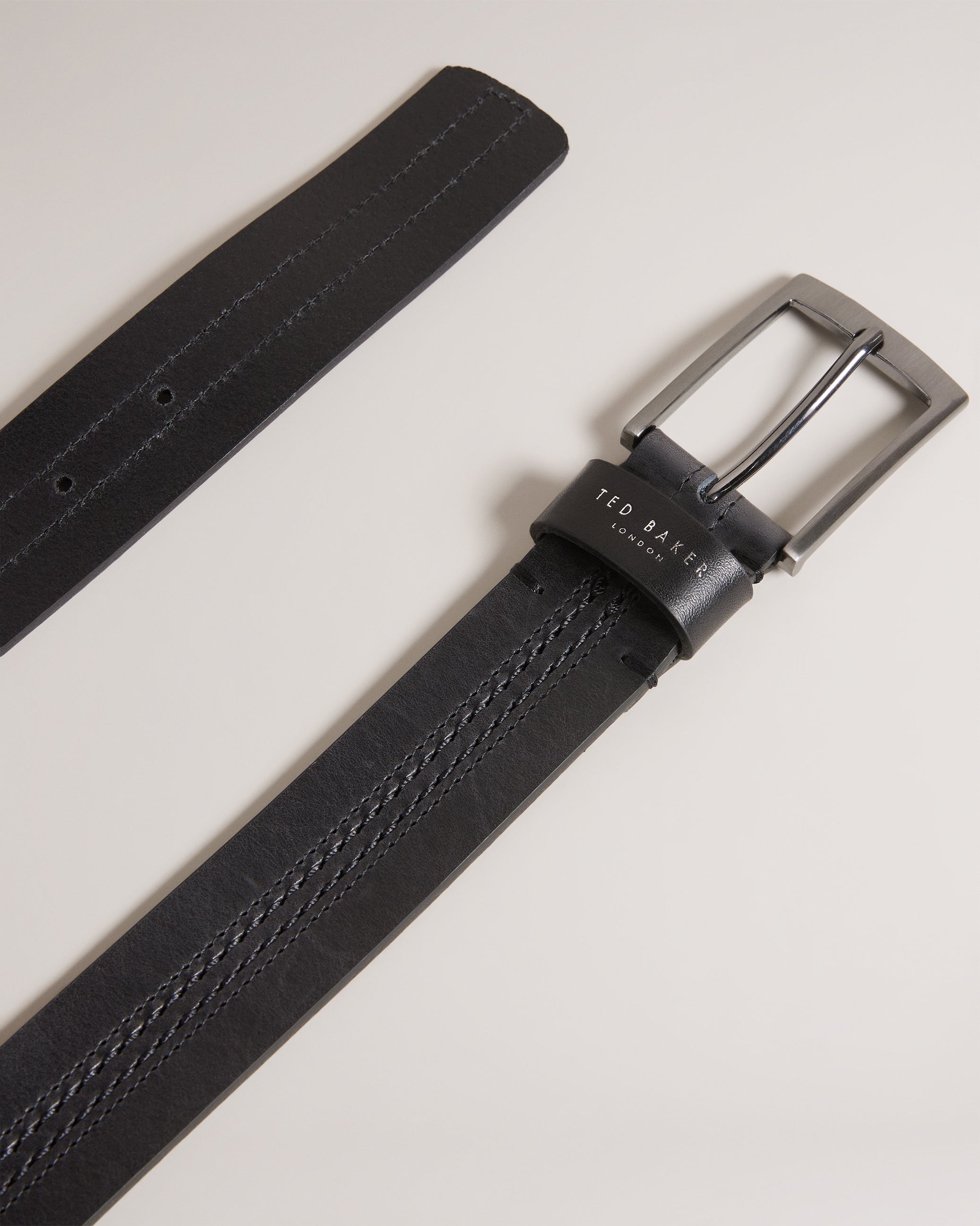 Crisic Stitch Detail Leather Belt Black