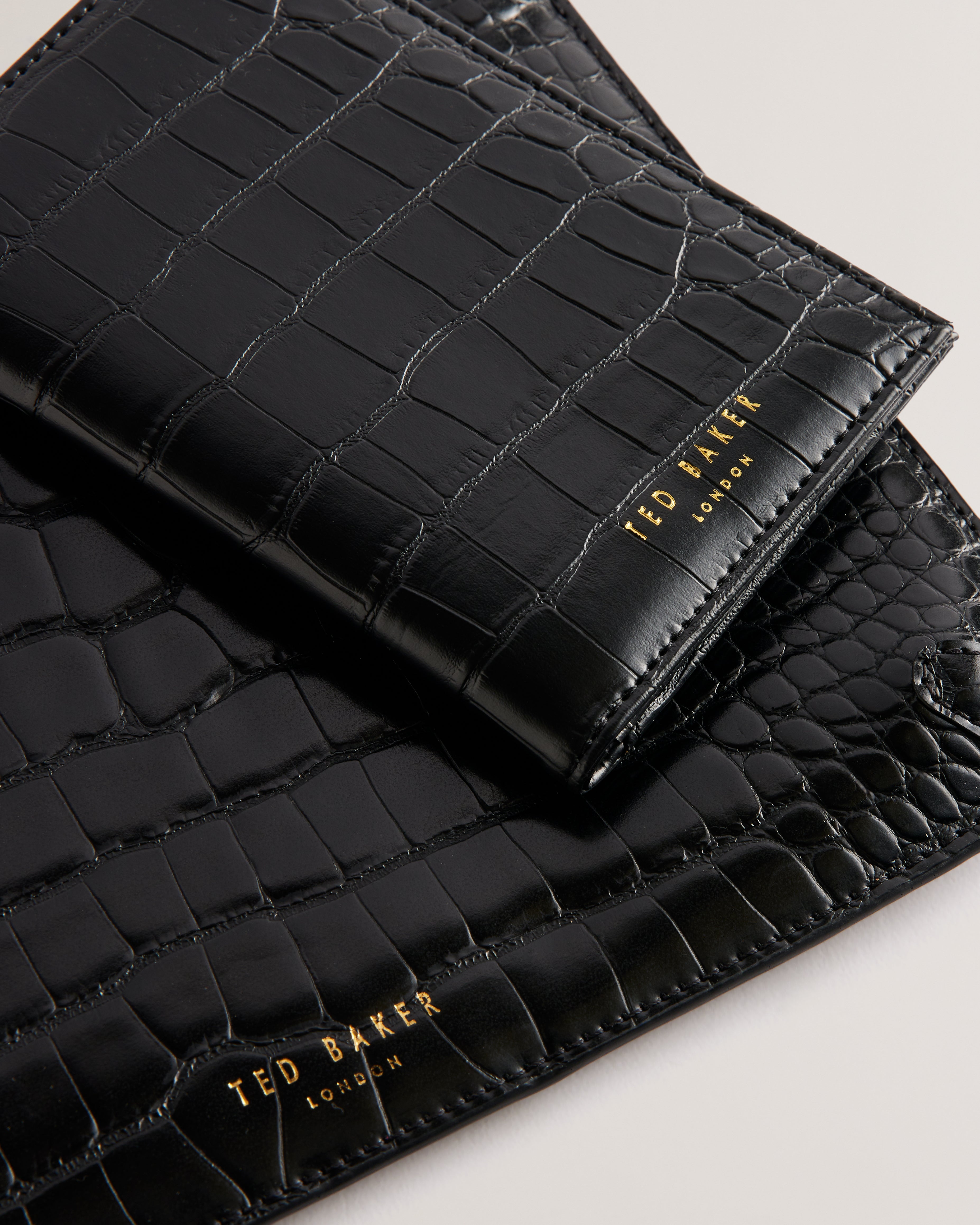 Kelliii Croc Effect Pouch And Passport Black