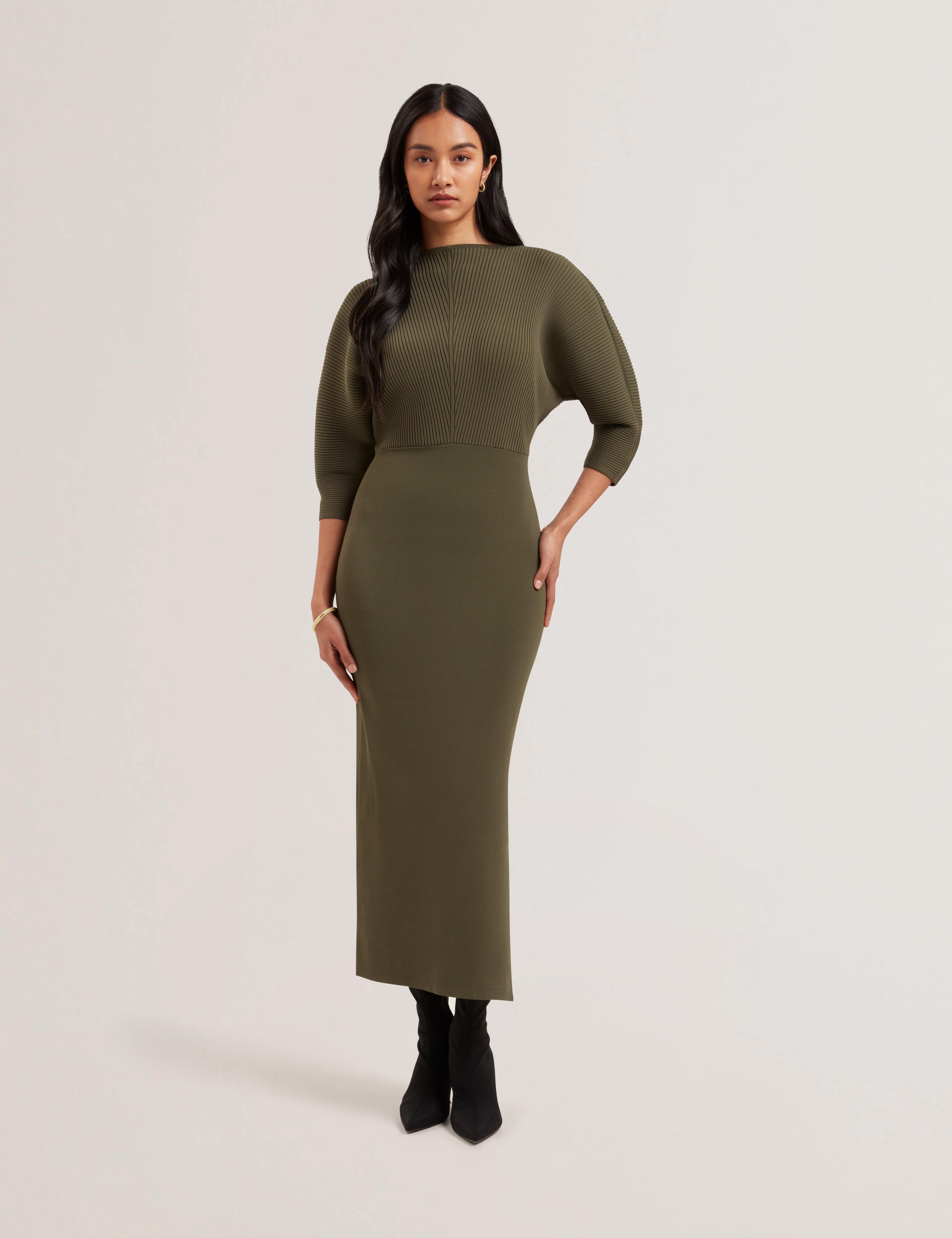 Vanitha Sculptured Rib Knitted Maxi Dress Dk-Green
