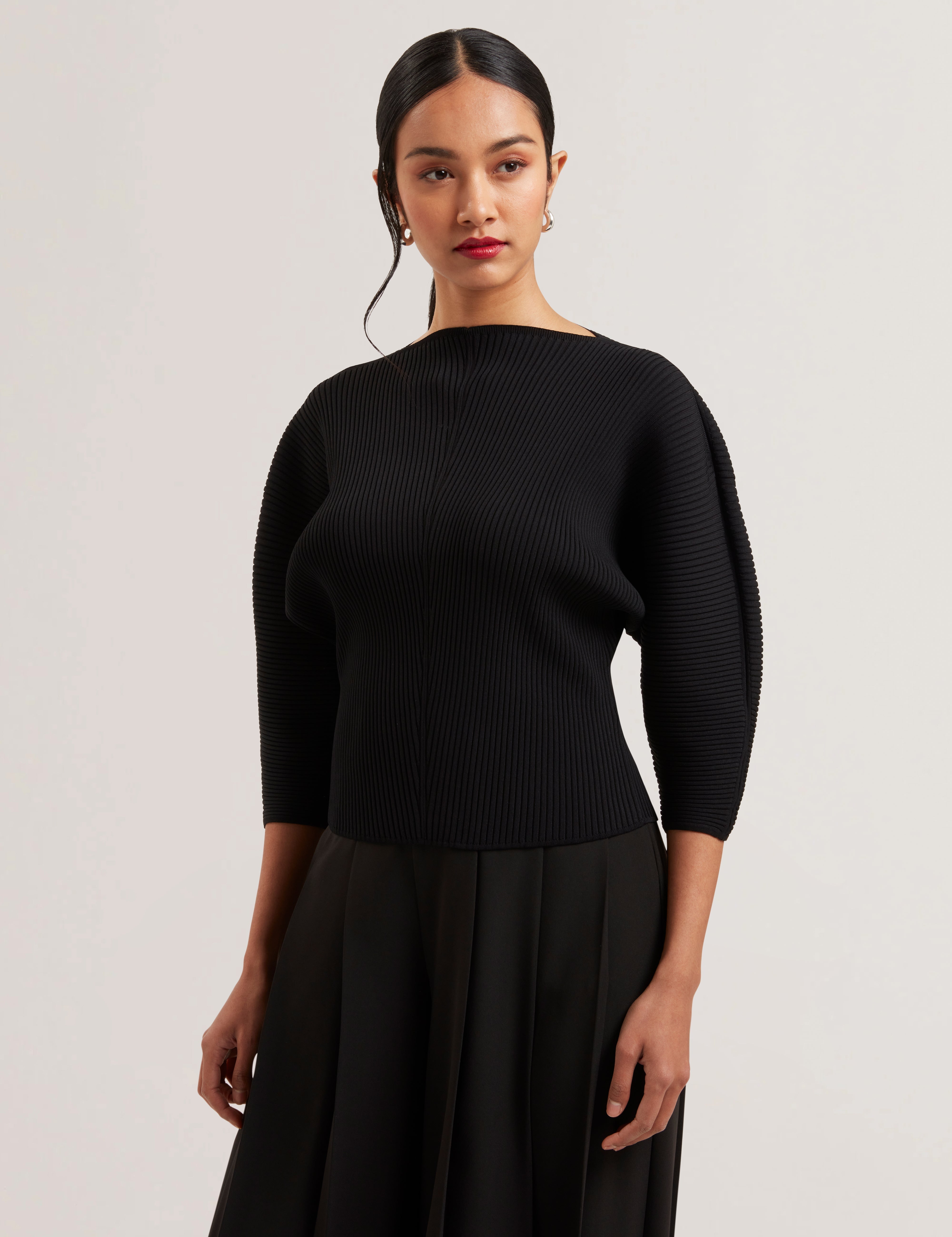 Lilabth Sculptured Rib Sweater Black