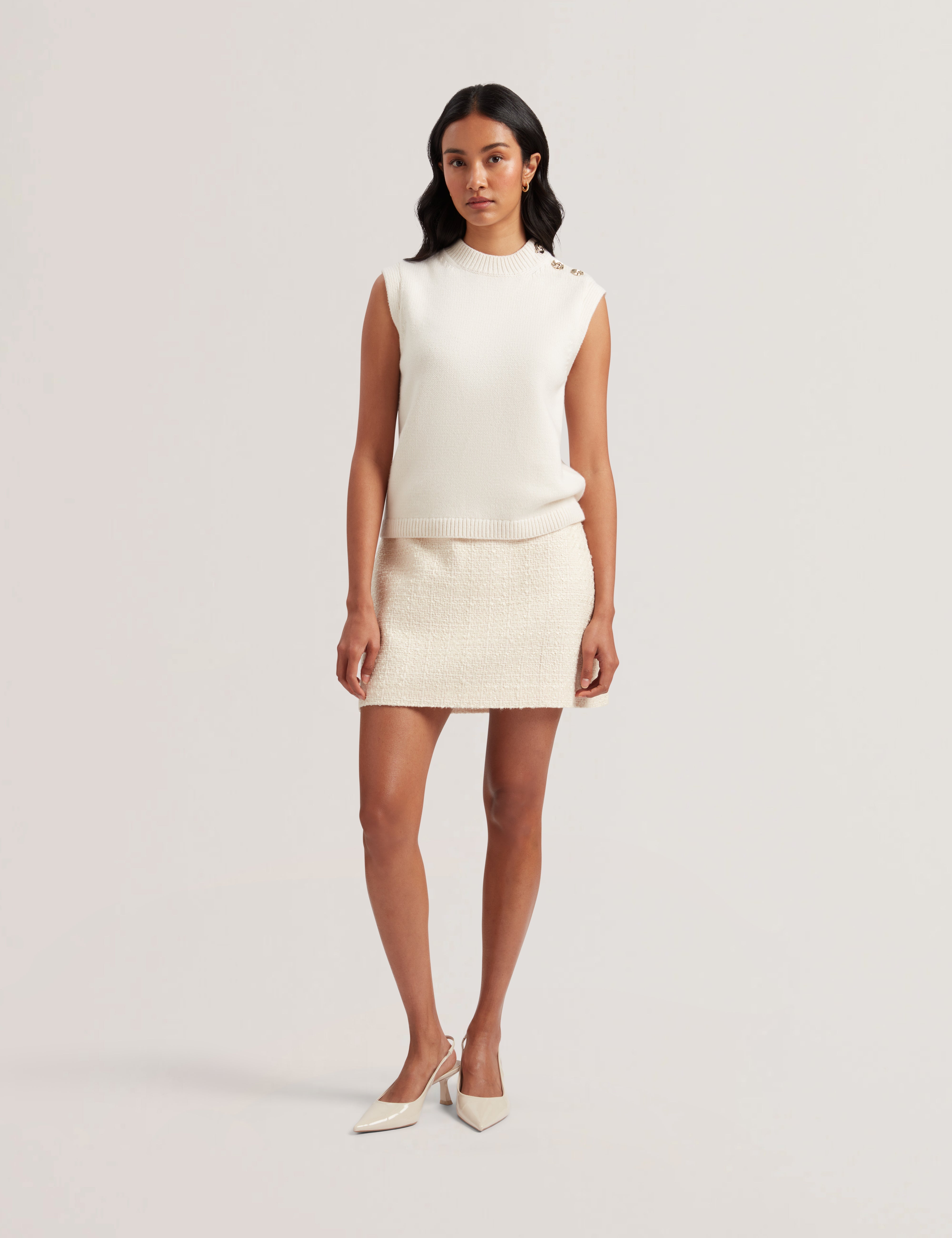 Rondher Rose Button Crew Neck Tank Ivory