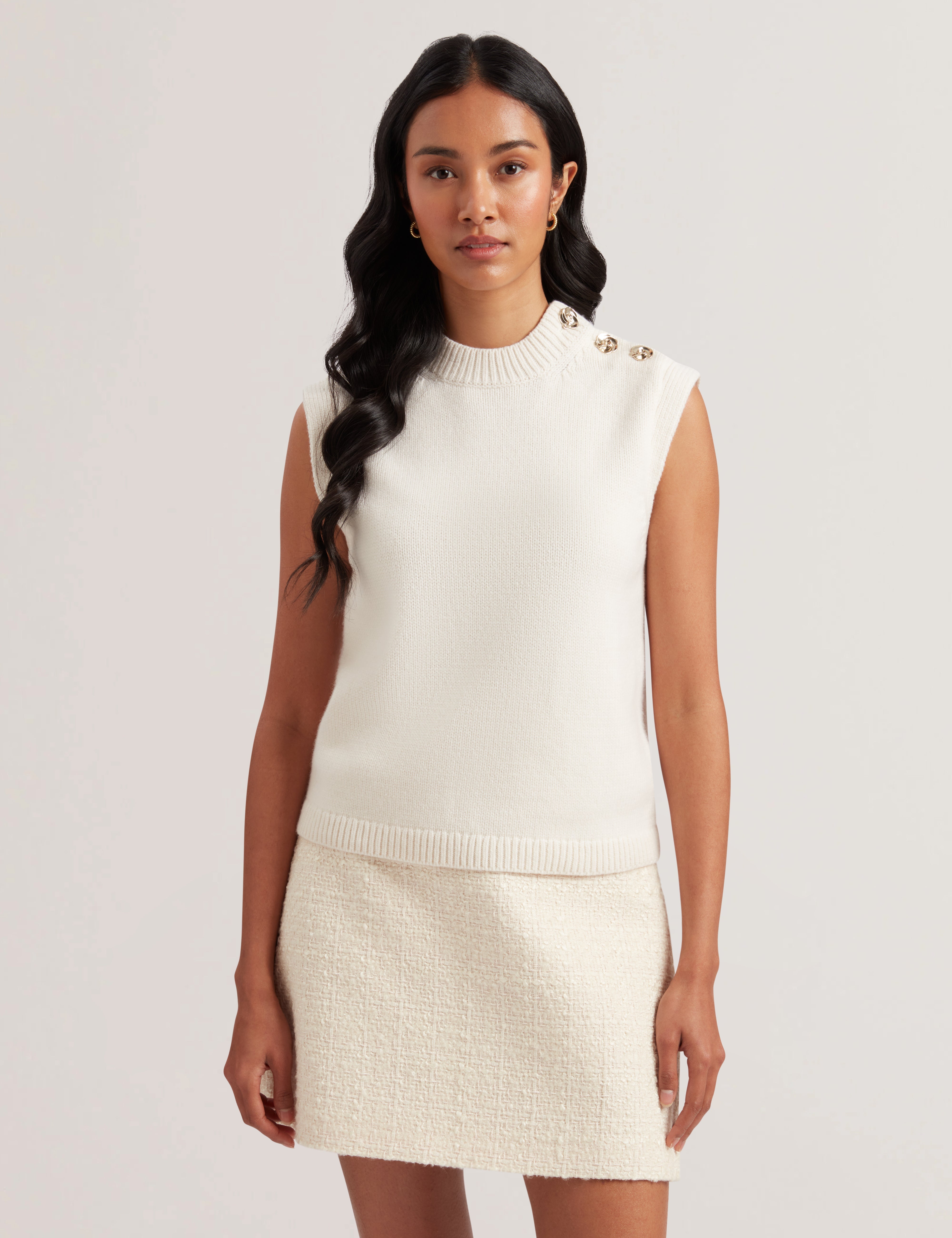 Rondher Rose Button Crew Neck Tank Ivory
