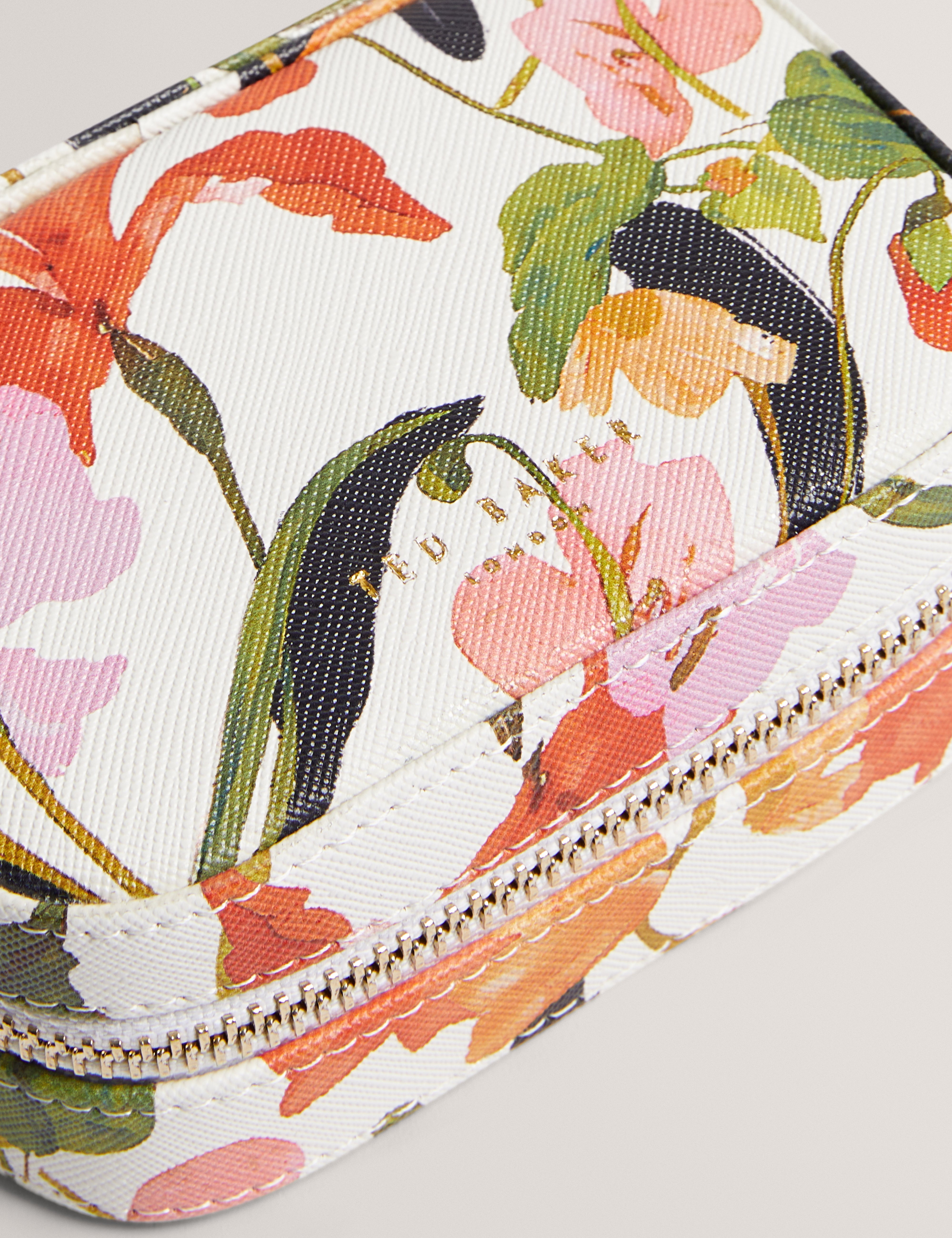 Wendas Printed Floral Small Jewellery Case Nat-White