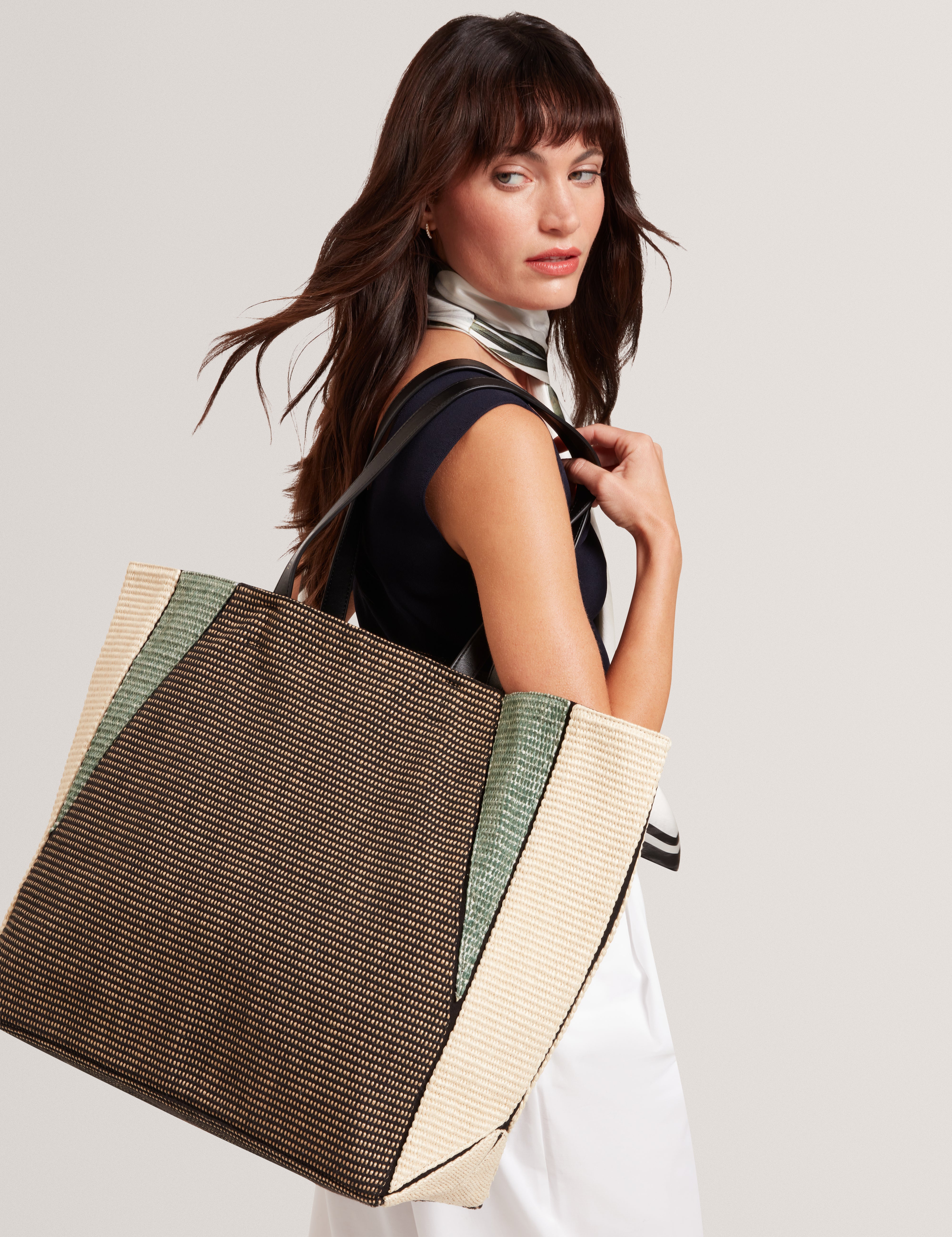 Rafiya Raffia Collapsible Large Shopper Bag Black