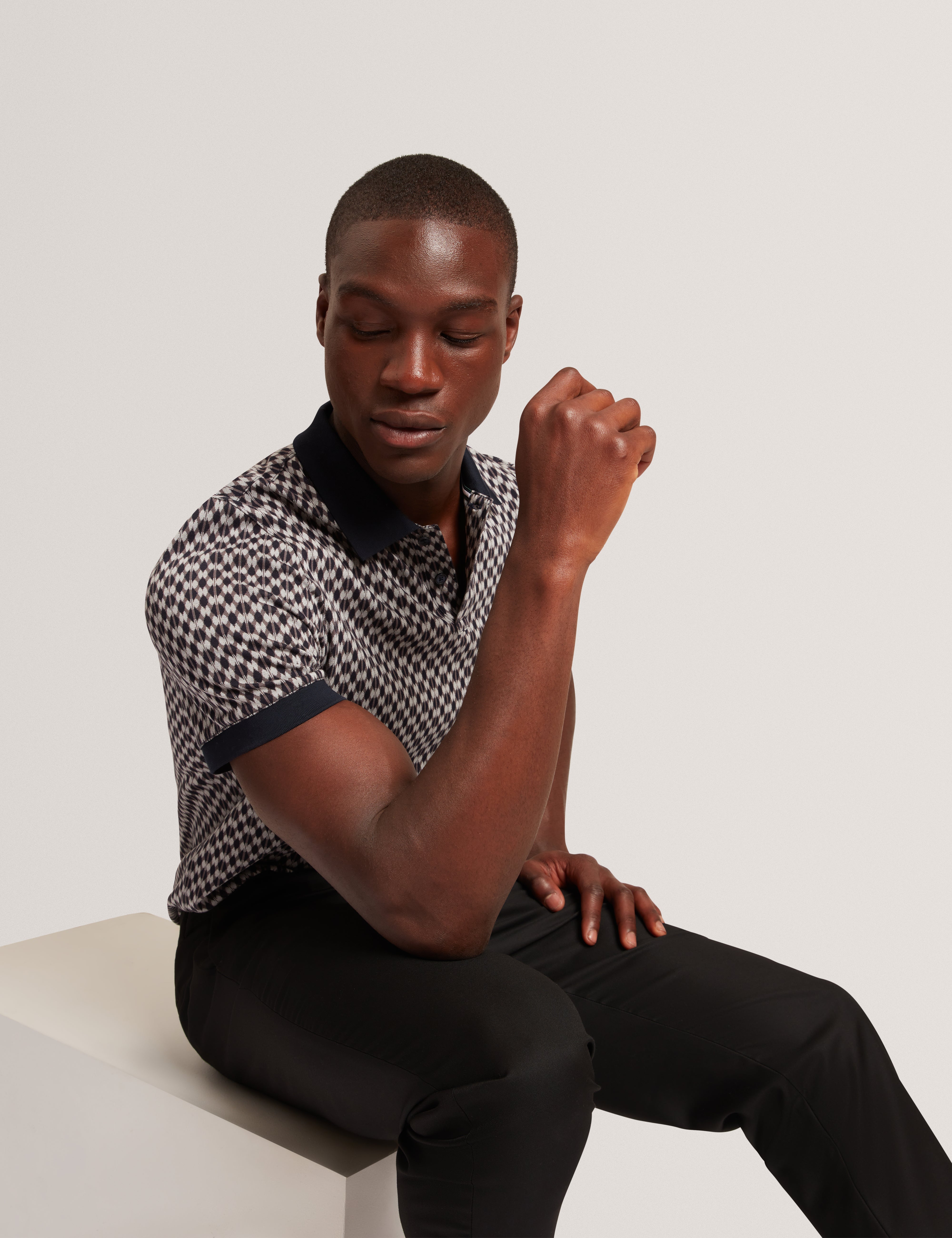 Ernist Ss Geo Jacquard Polo Navy