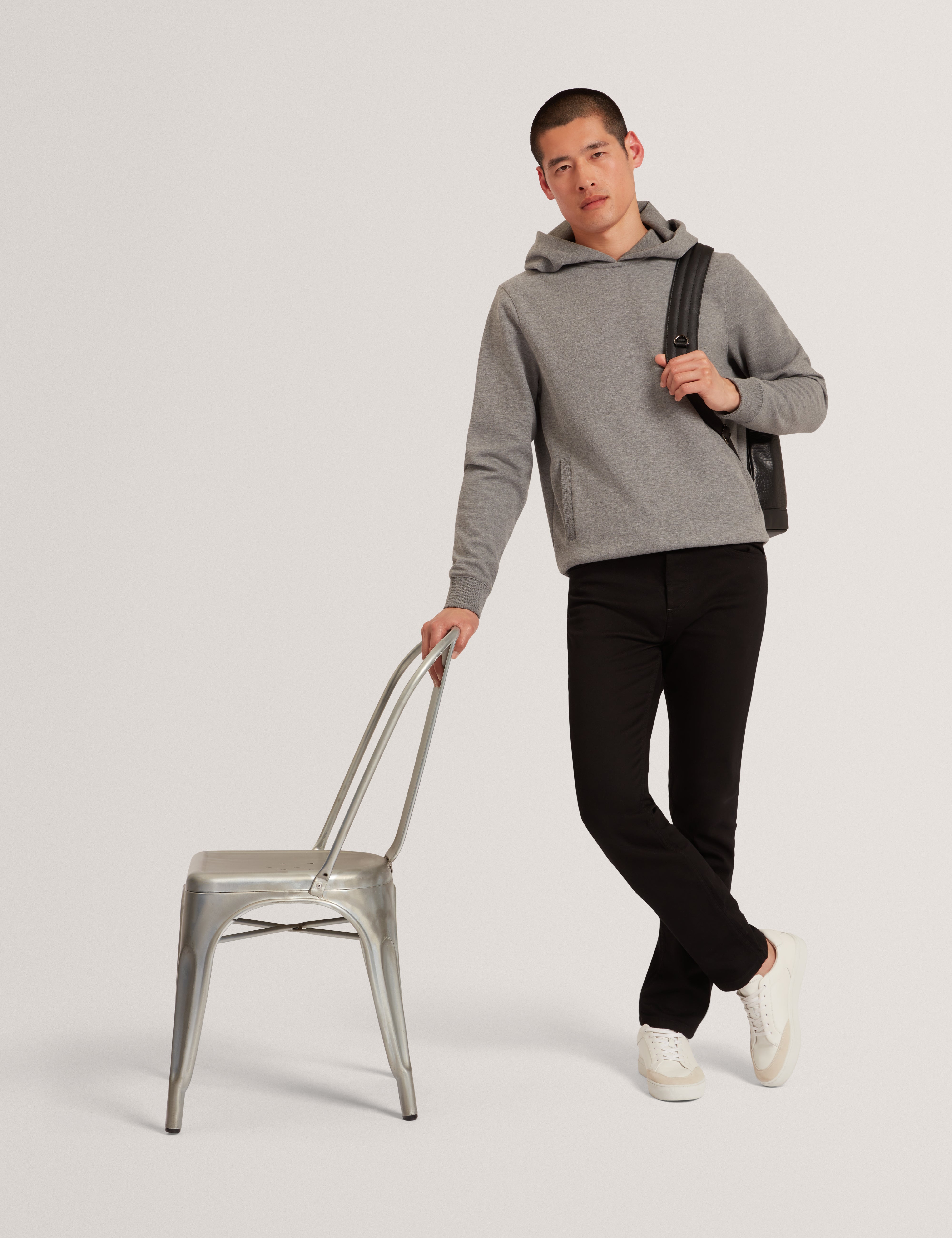 بويد هودي باللون الرمادي المتوسط