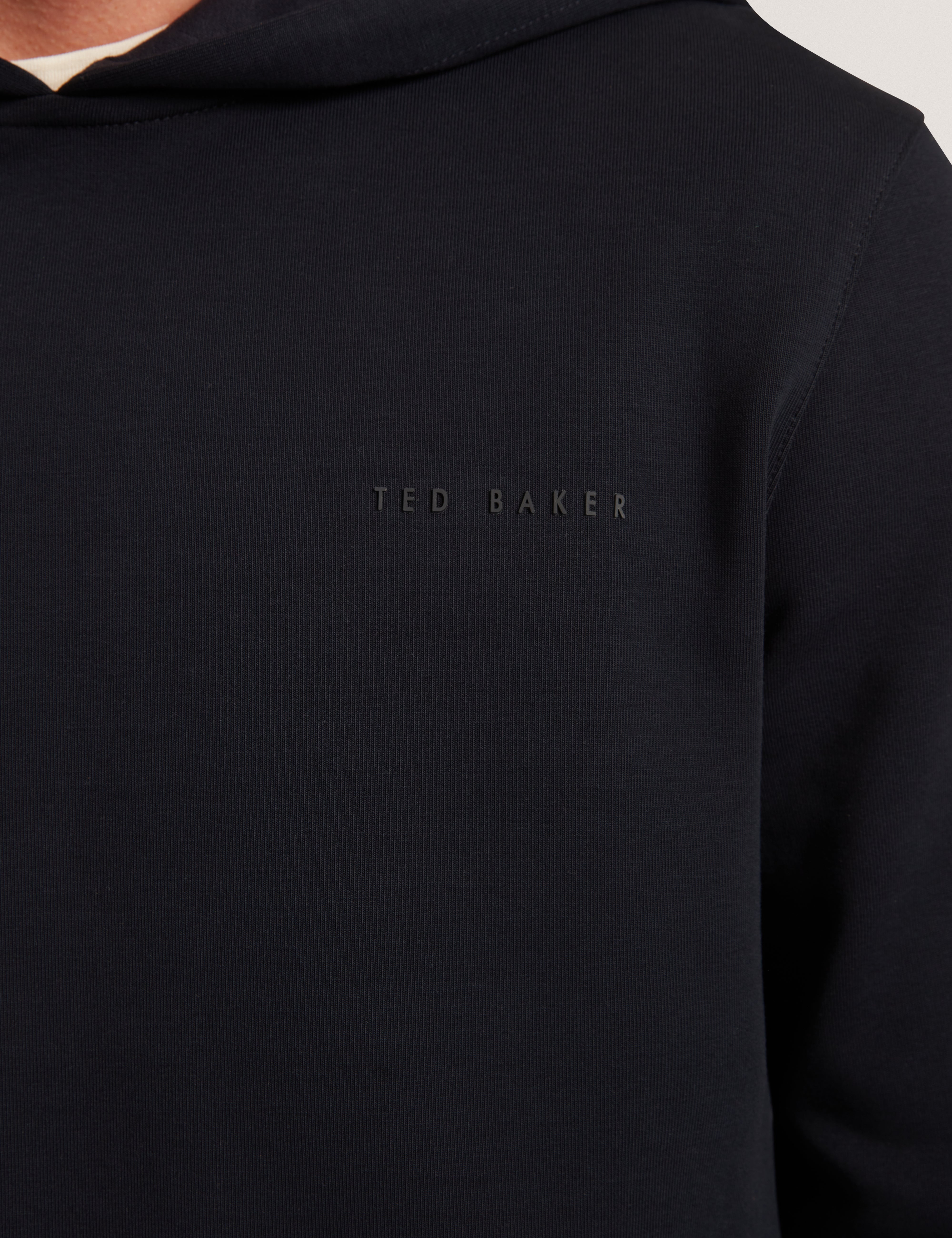 بويد هودي باللون الكحلي