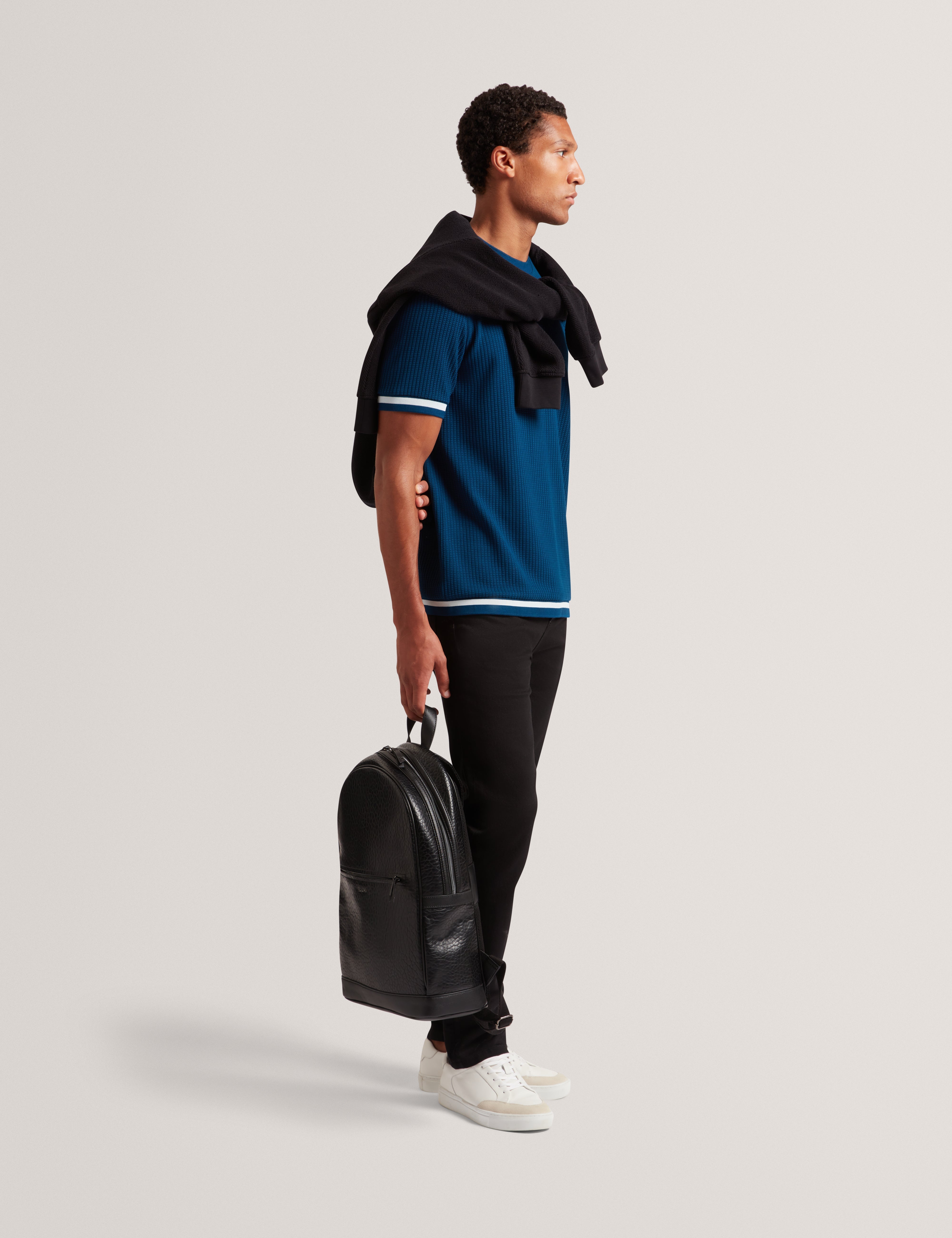 بيرين حقيبة ظهر باللون الأسود