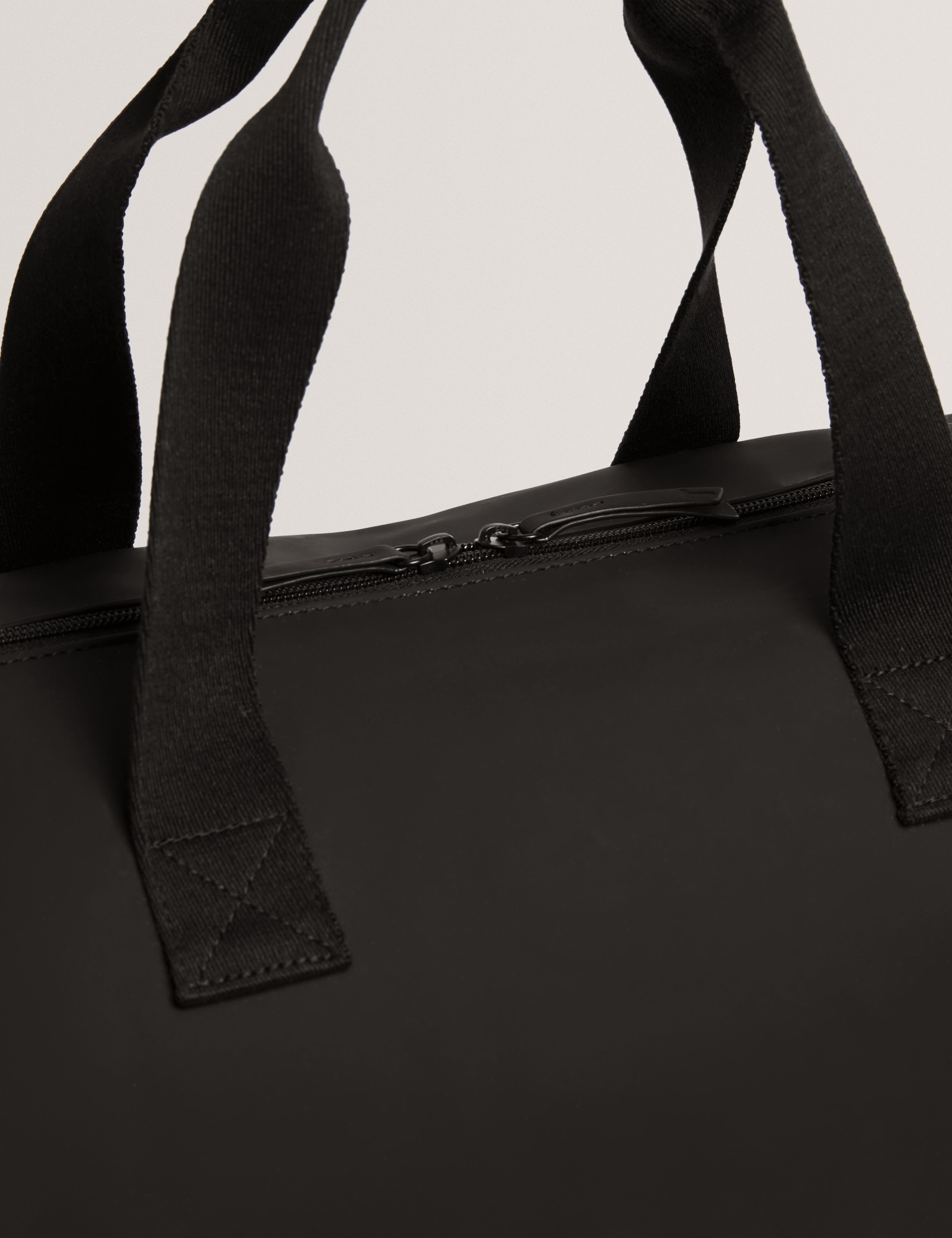 Ryland Rubberised Pu Holdall Black