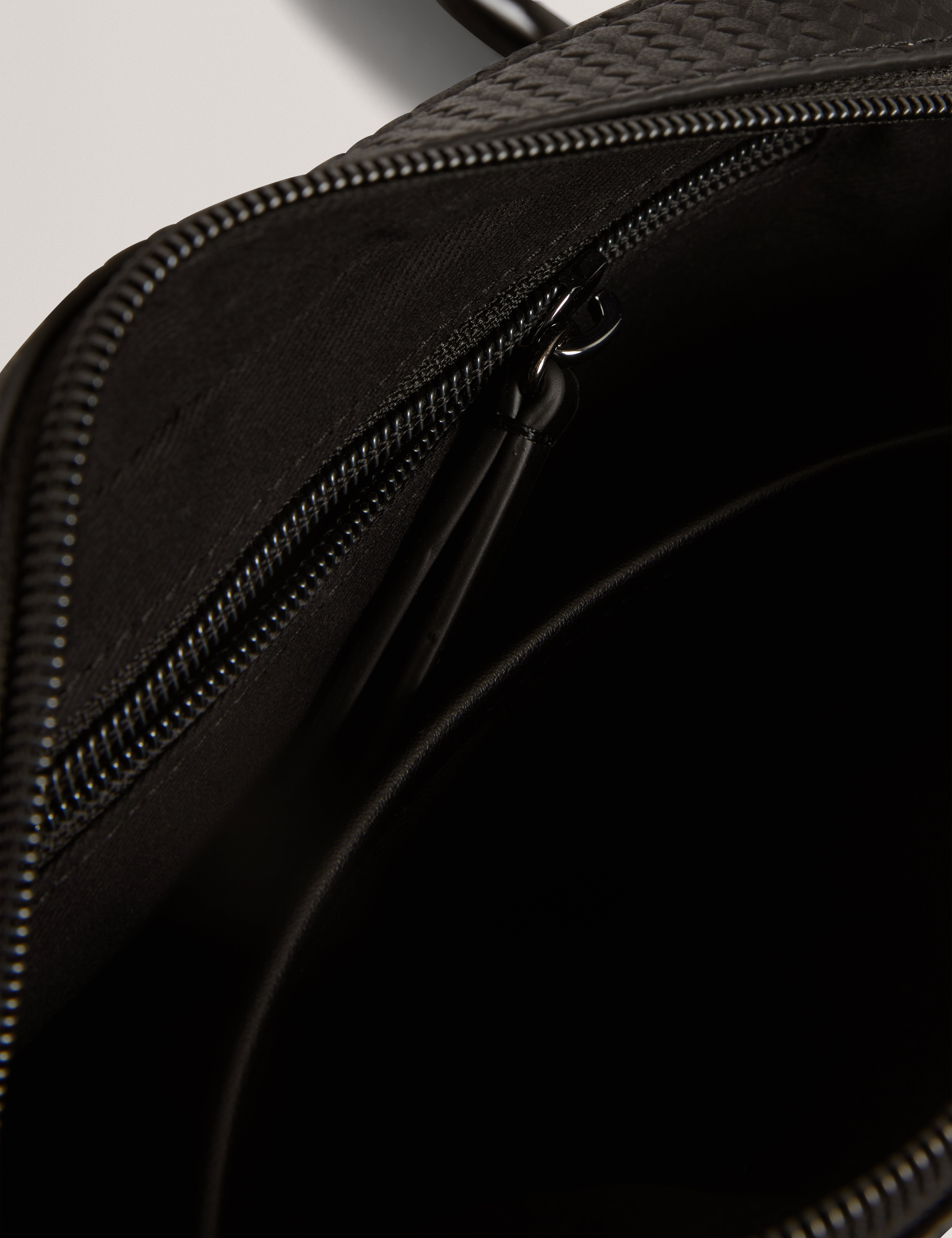 Walt Printed Weave Pu Crossbody Bag Black