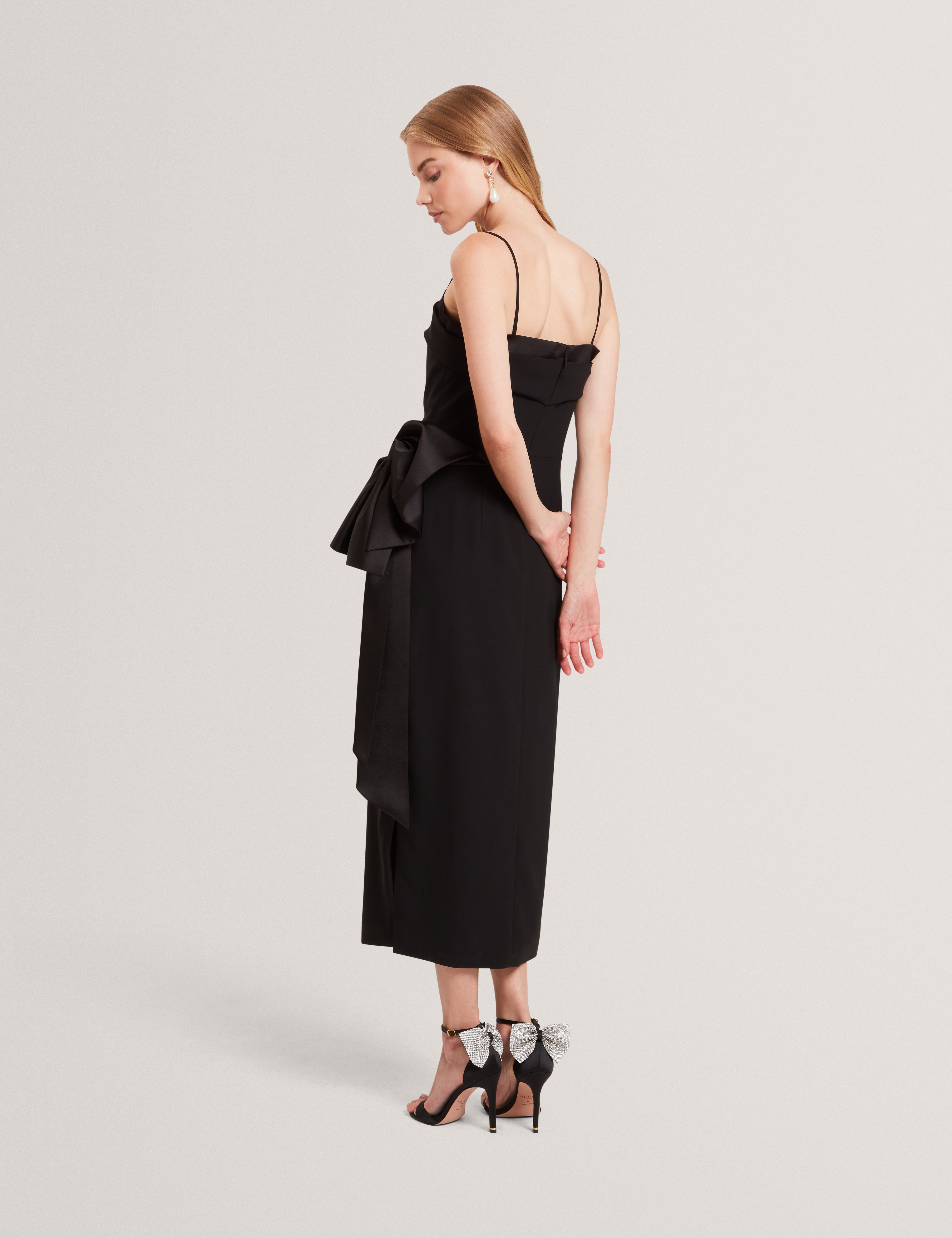 Xenid Tailored Sleeveless Dress With Satin Bow Black