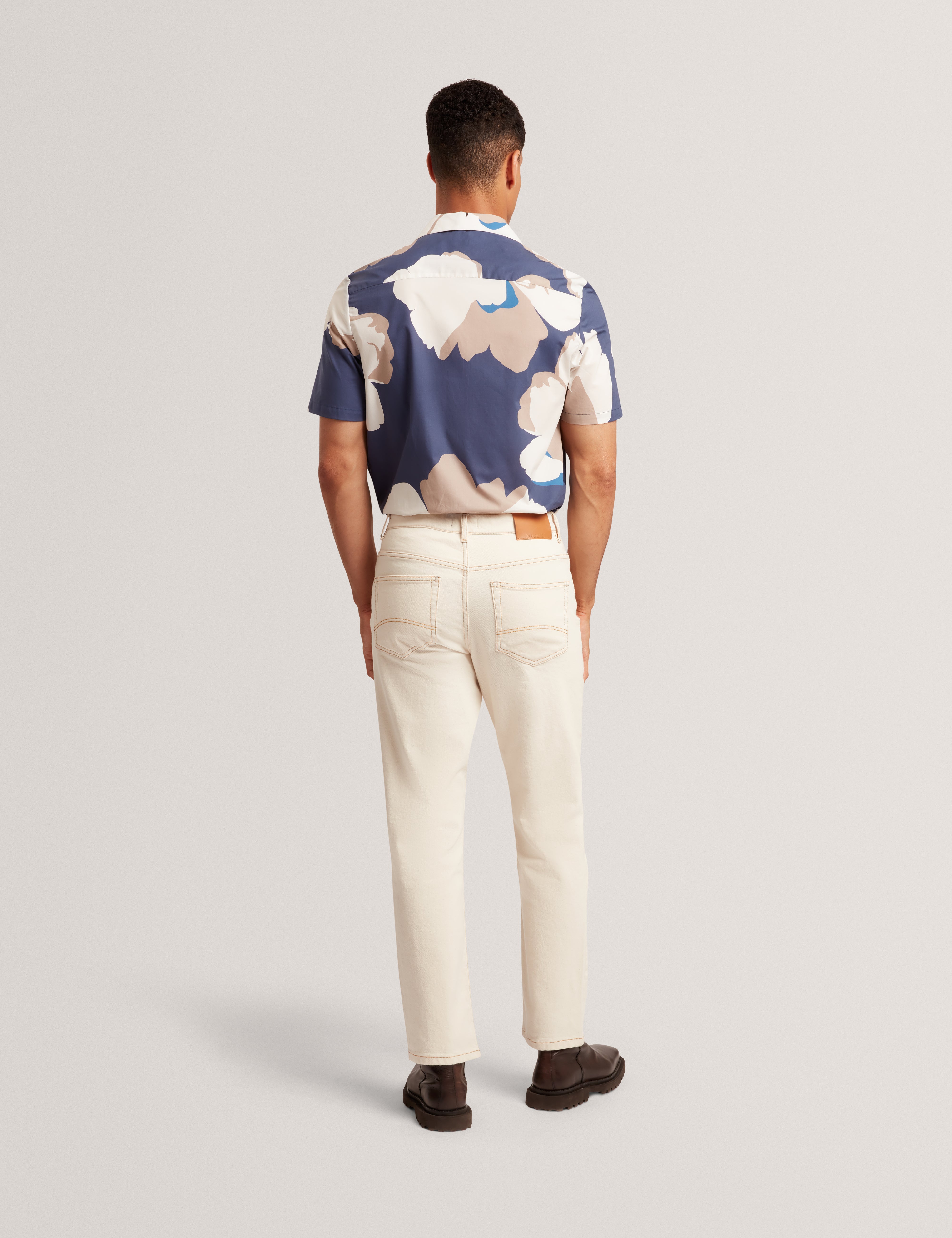 Hebbden Short Sleeve Relaxed Floral Shirt Dk-Blue