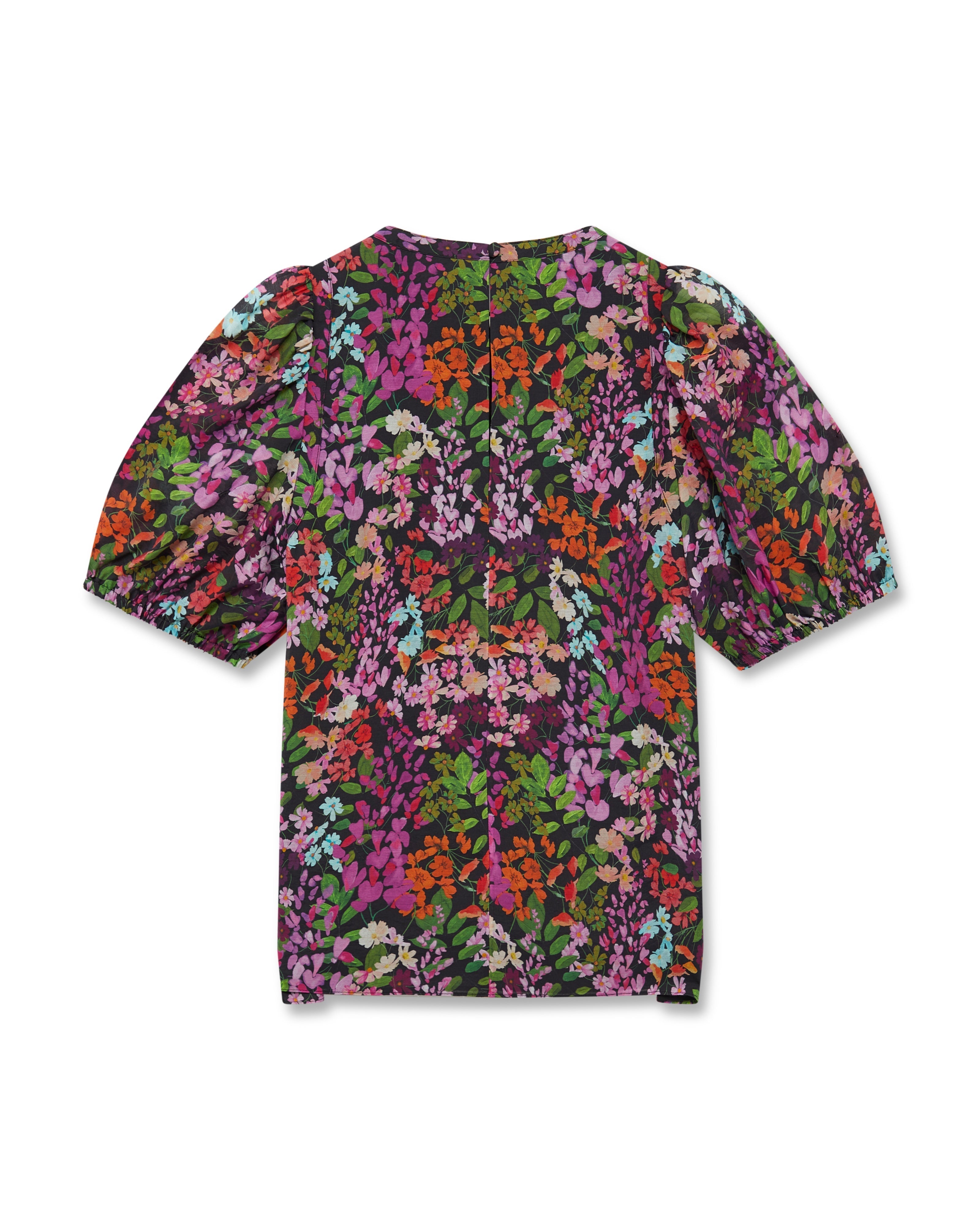 هاهتي كنزة سوداء بأكمام منفوخة