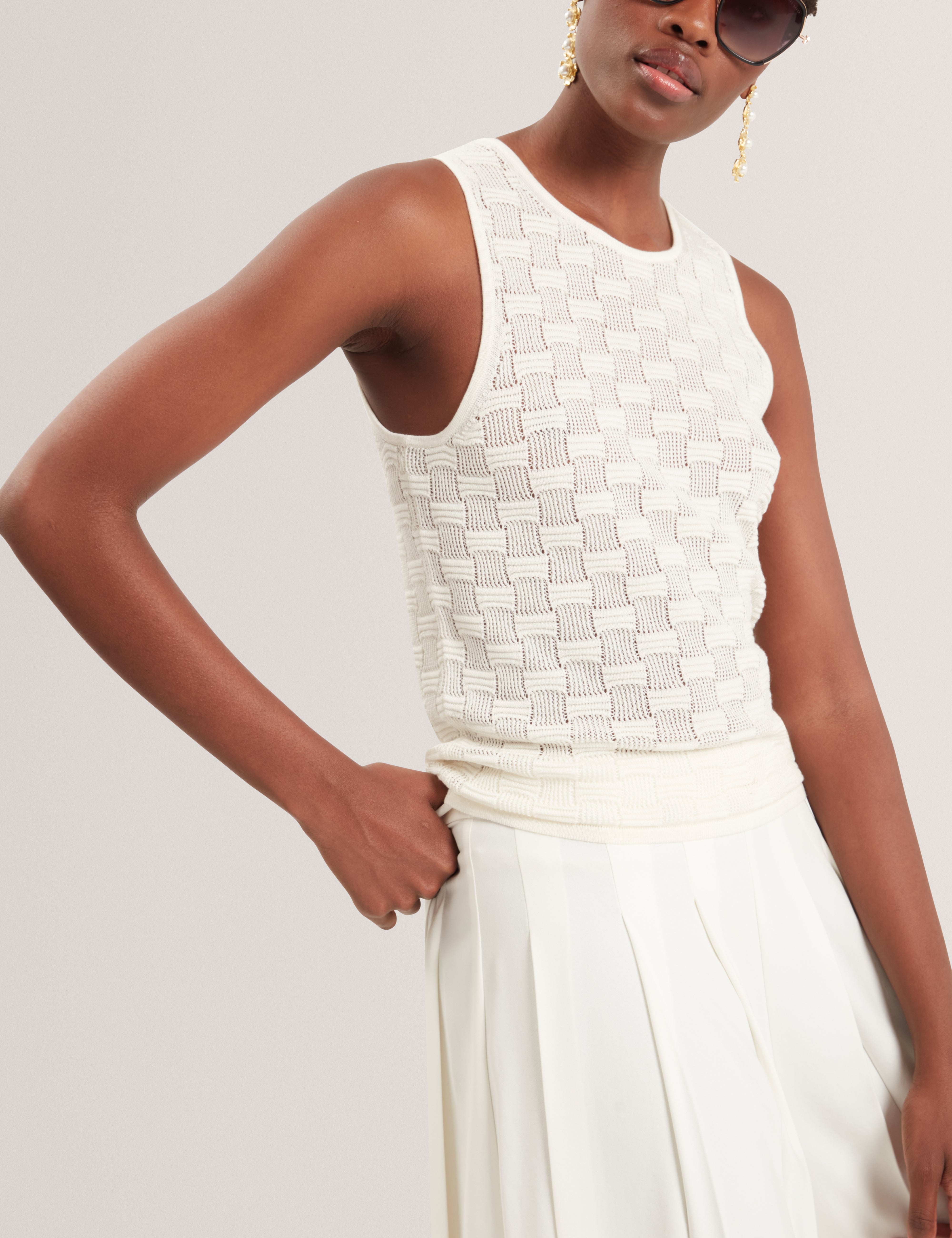 Yuna Touch Of Silk Knitted Sleeveless Top White