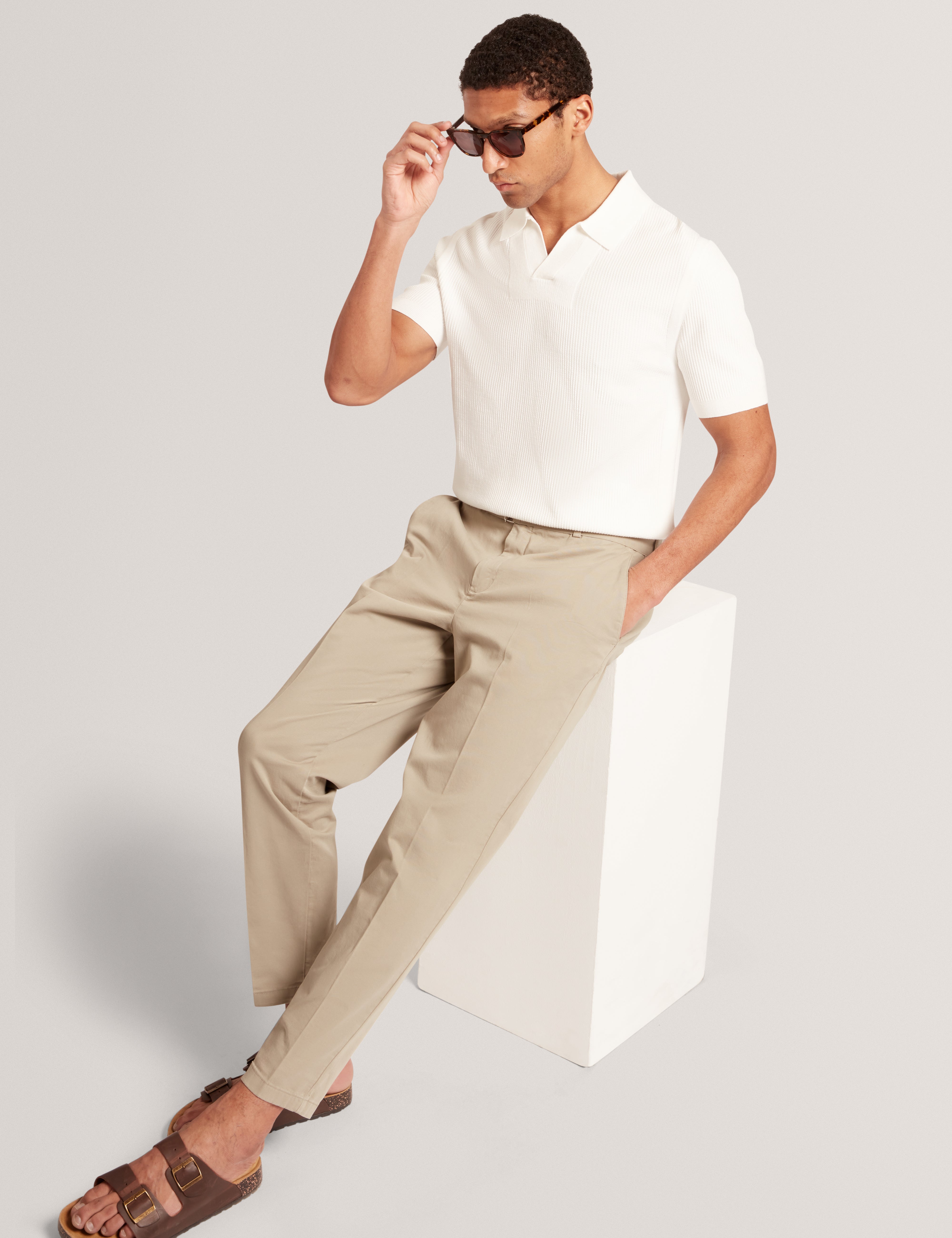 Armodo Tapered Smart Trouser Khaki