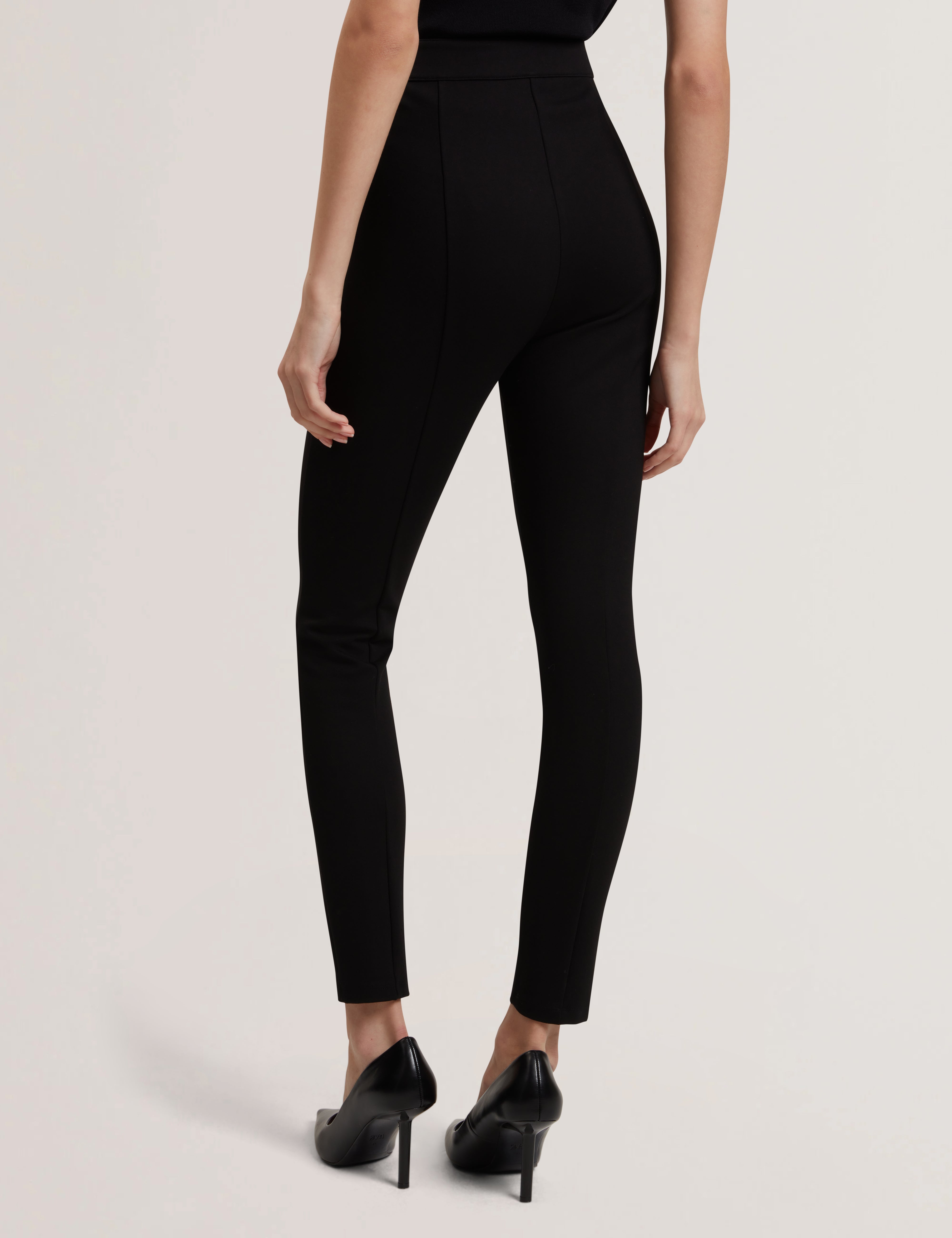 Felinda Fly Front Stretch Legging Black