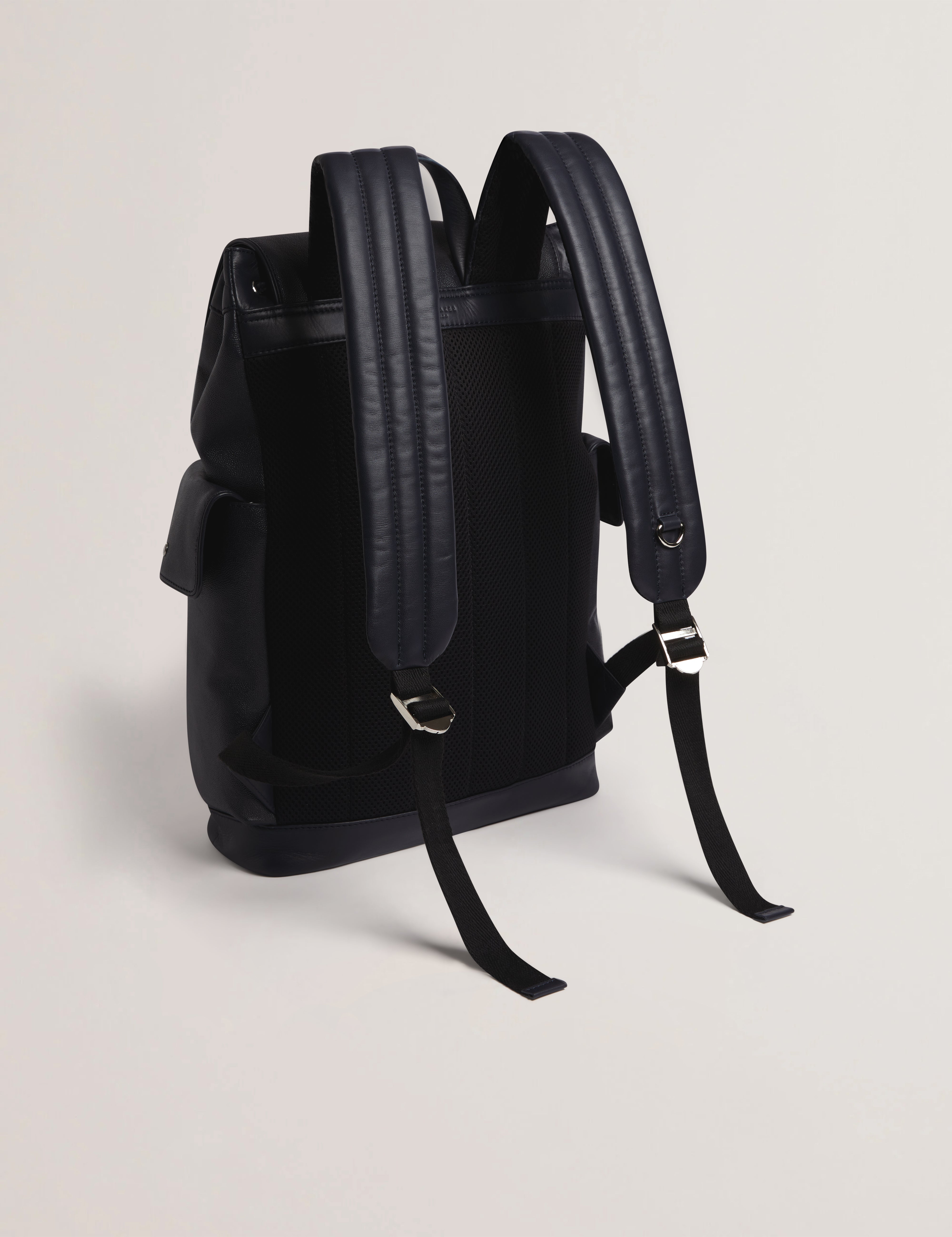 حقيبة ظهر Kailebs المصنوعة من جلد الكافيار باللون الكحلي الداكن