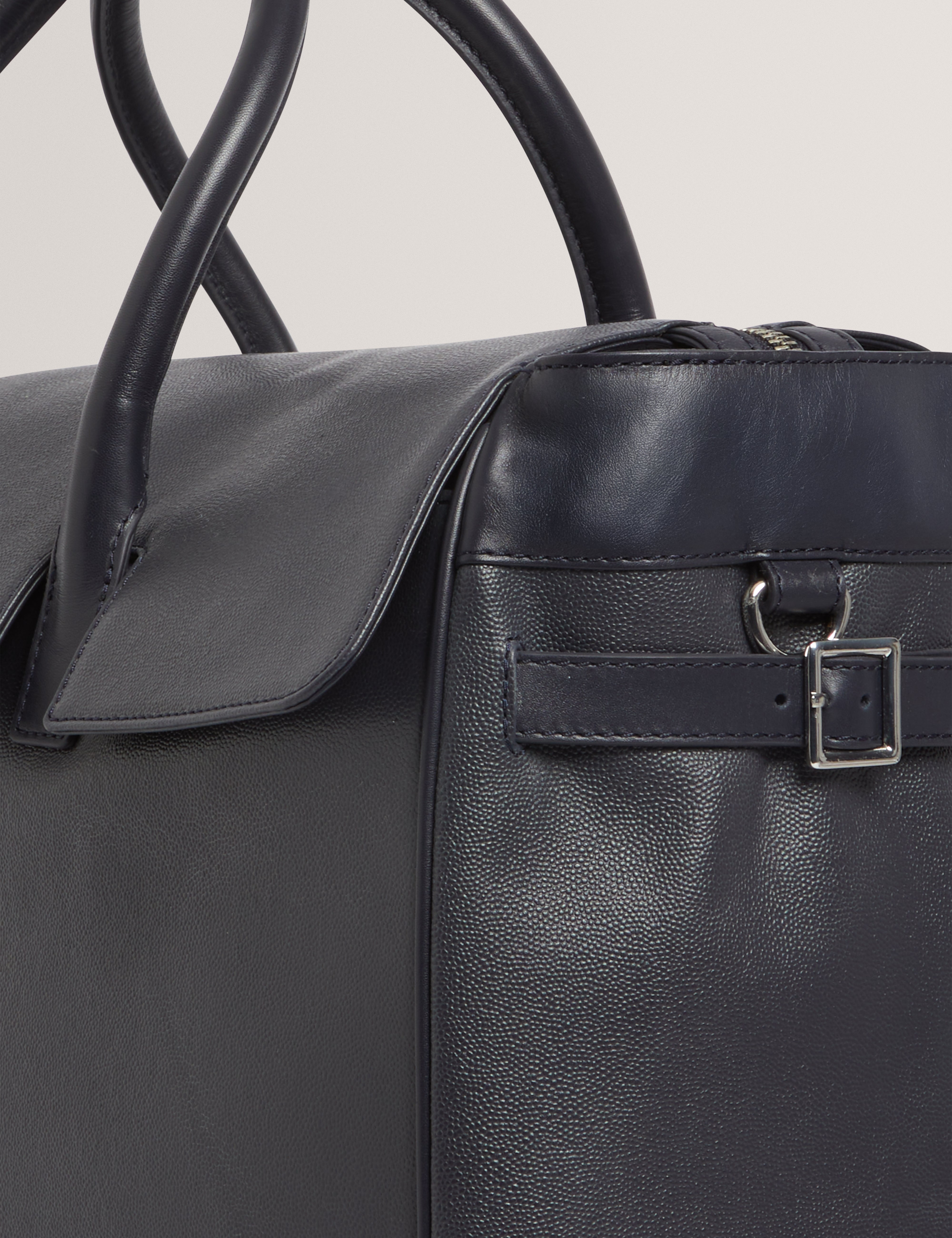 Karters Caviar Leather Weekend Bag Dk-Navy