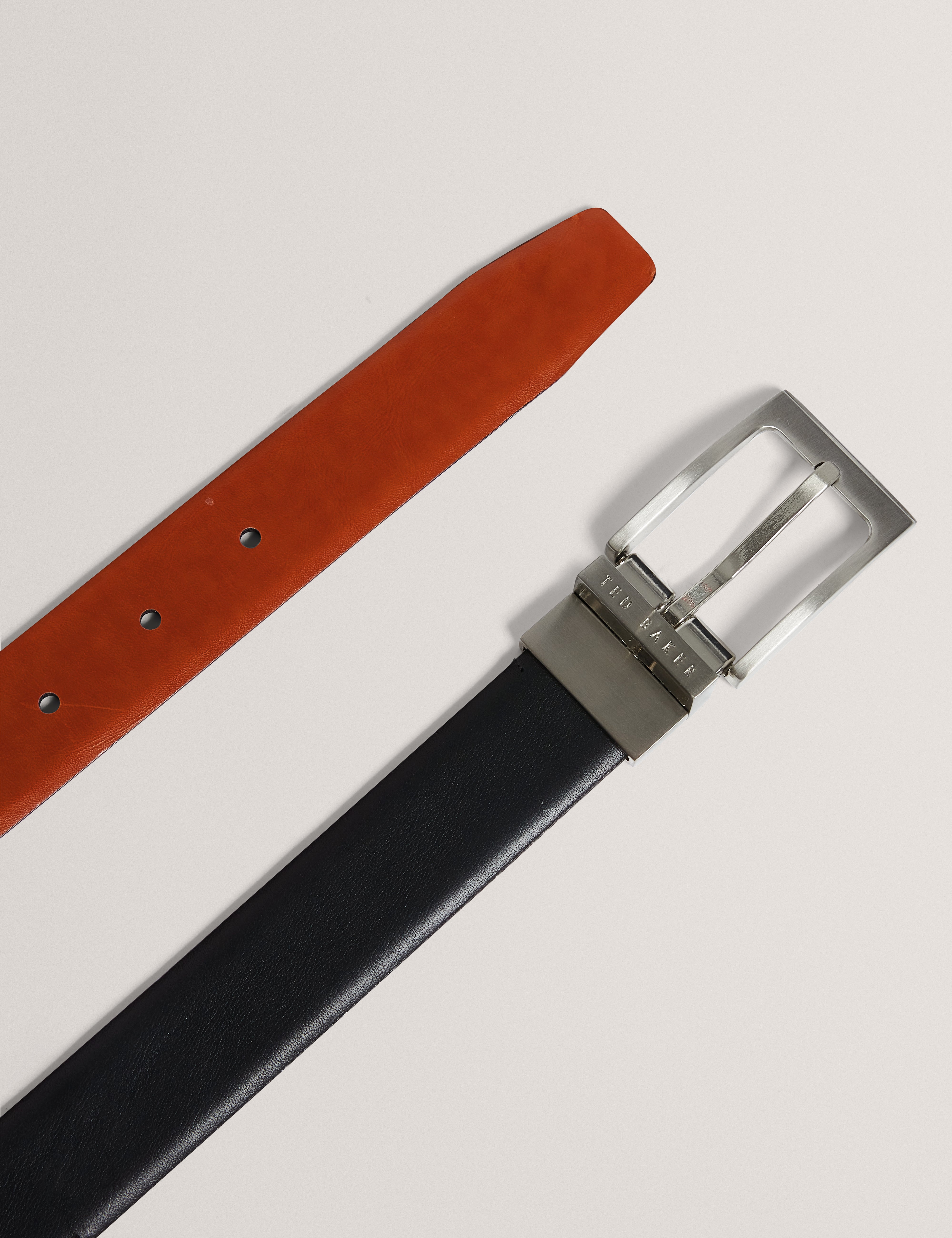 كارمر جلد قابل للعكس Blt أسود