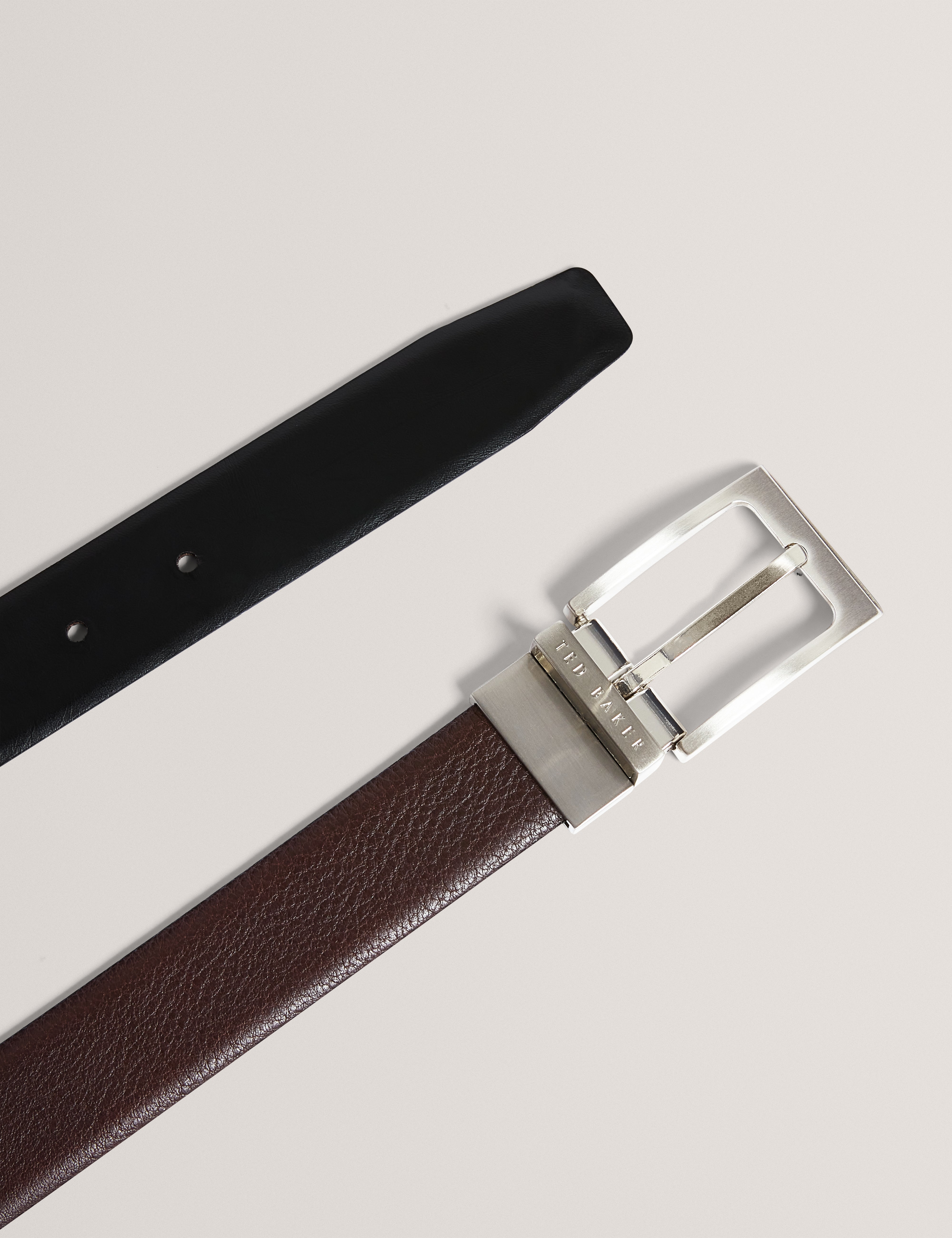 كارمر حزام من الجلد لون بني داكن