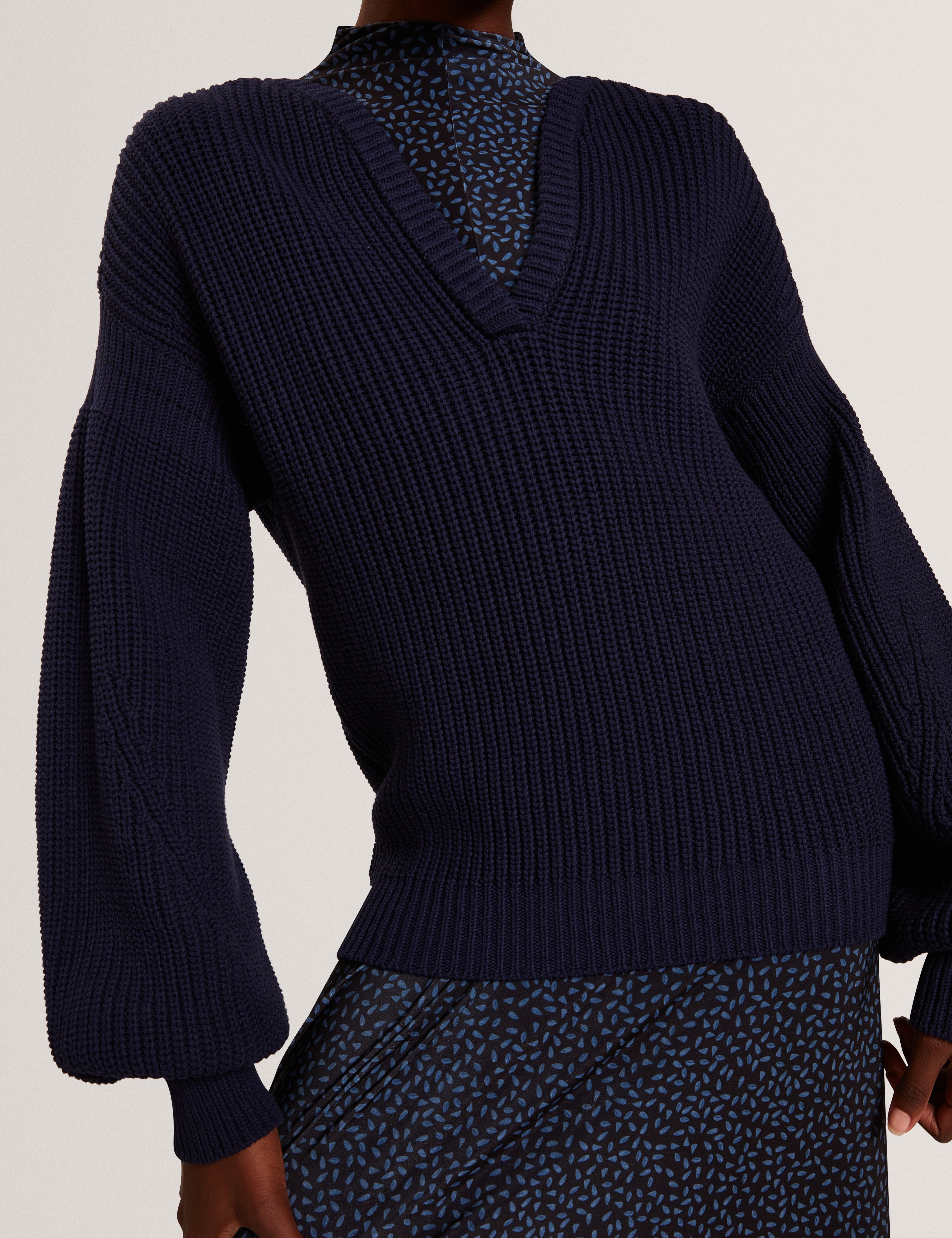 Velmee Cotton Blend V Neck Sweater Navy