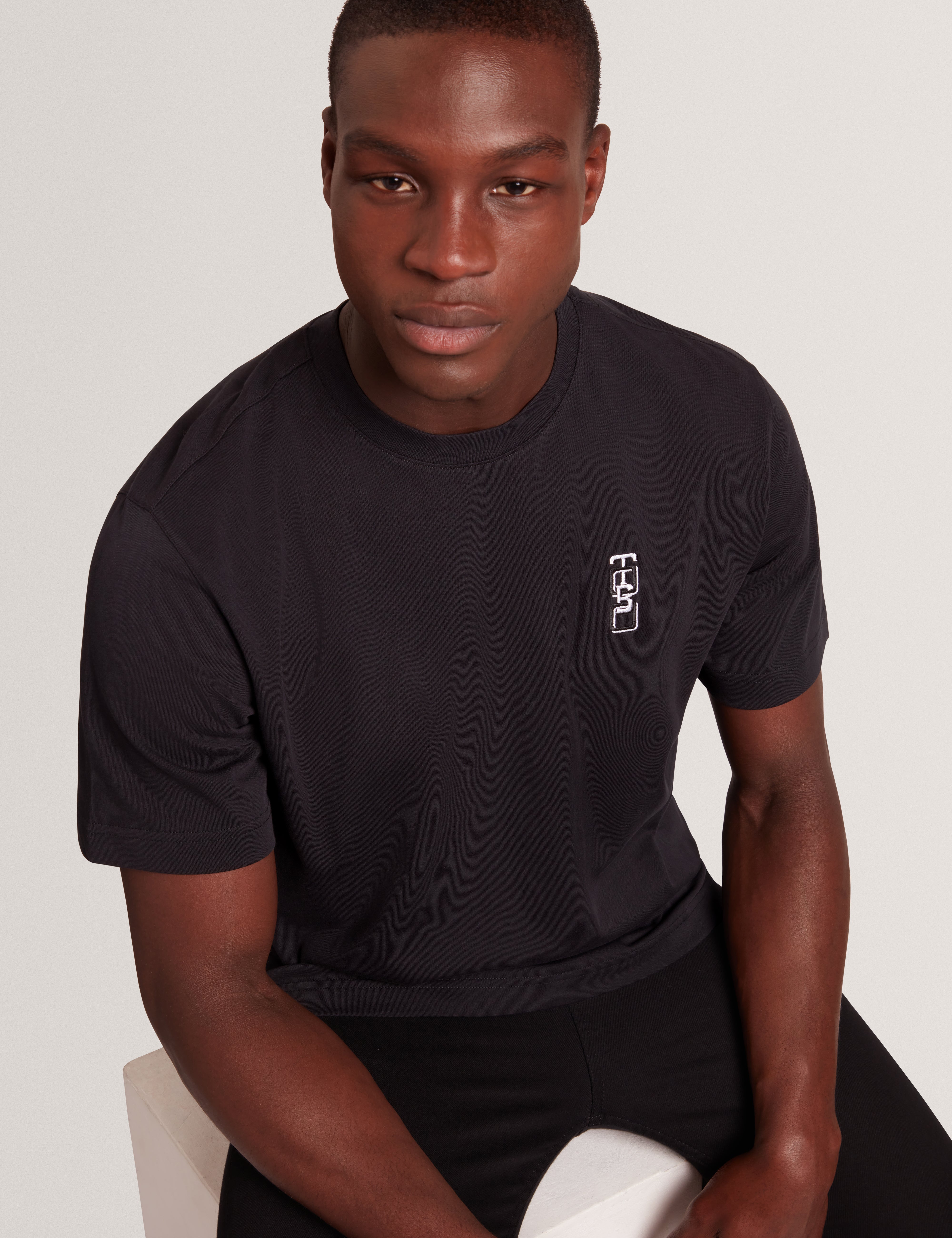 Kuyrt Short Sleeve Branded Tee Black