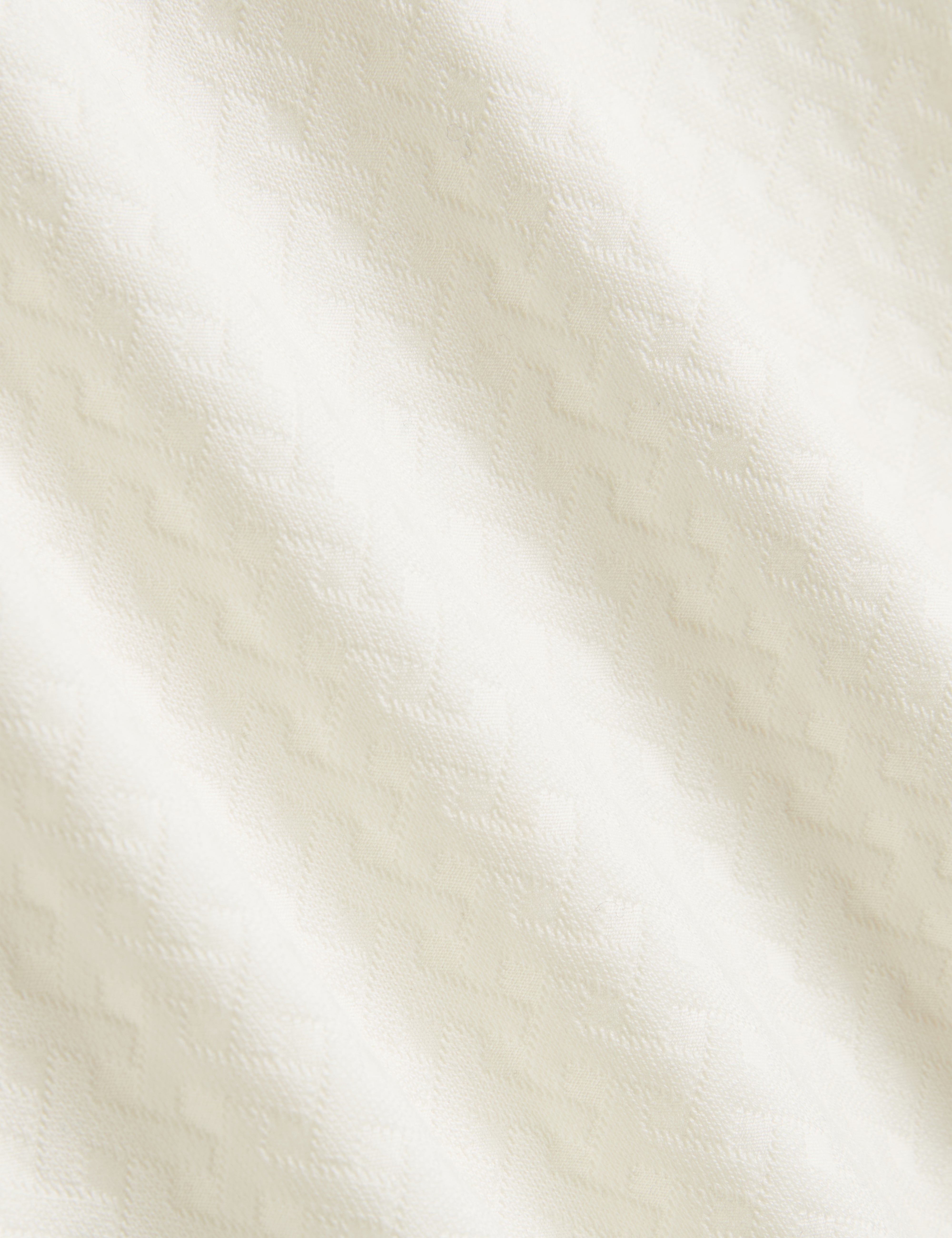 هاجن تيشيرت أبيض بأكمام قصيرة