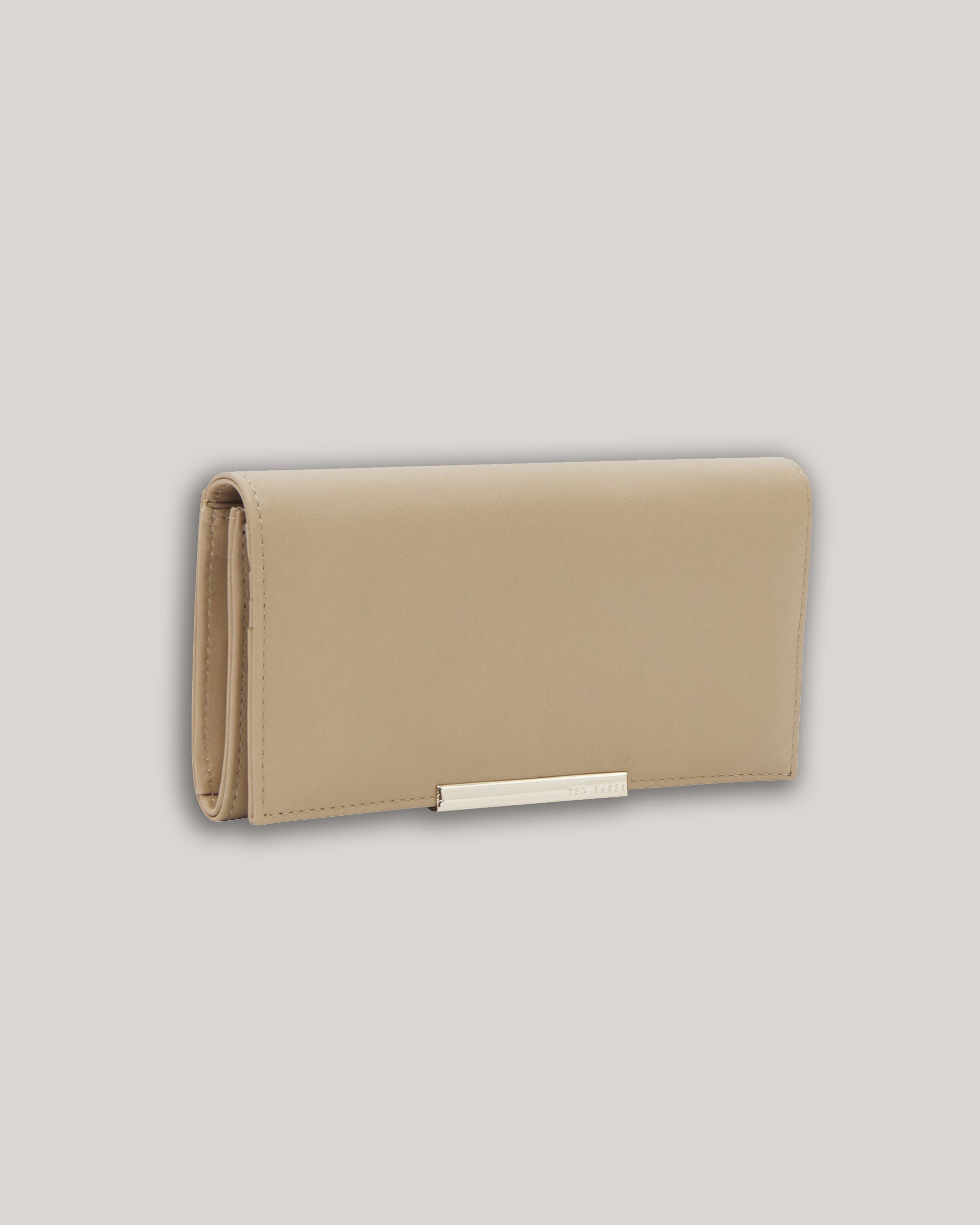 راينيا محفظة جلدية كبيرة باللون البيج الداكن