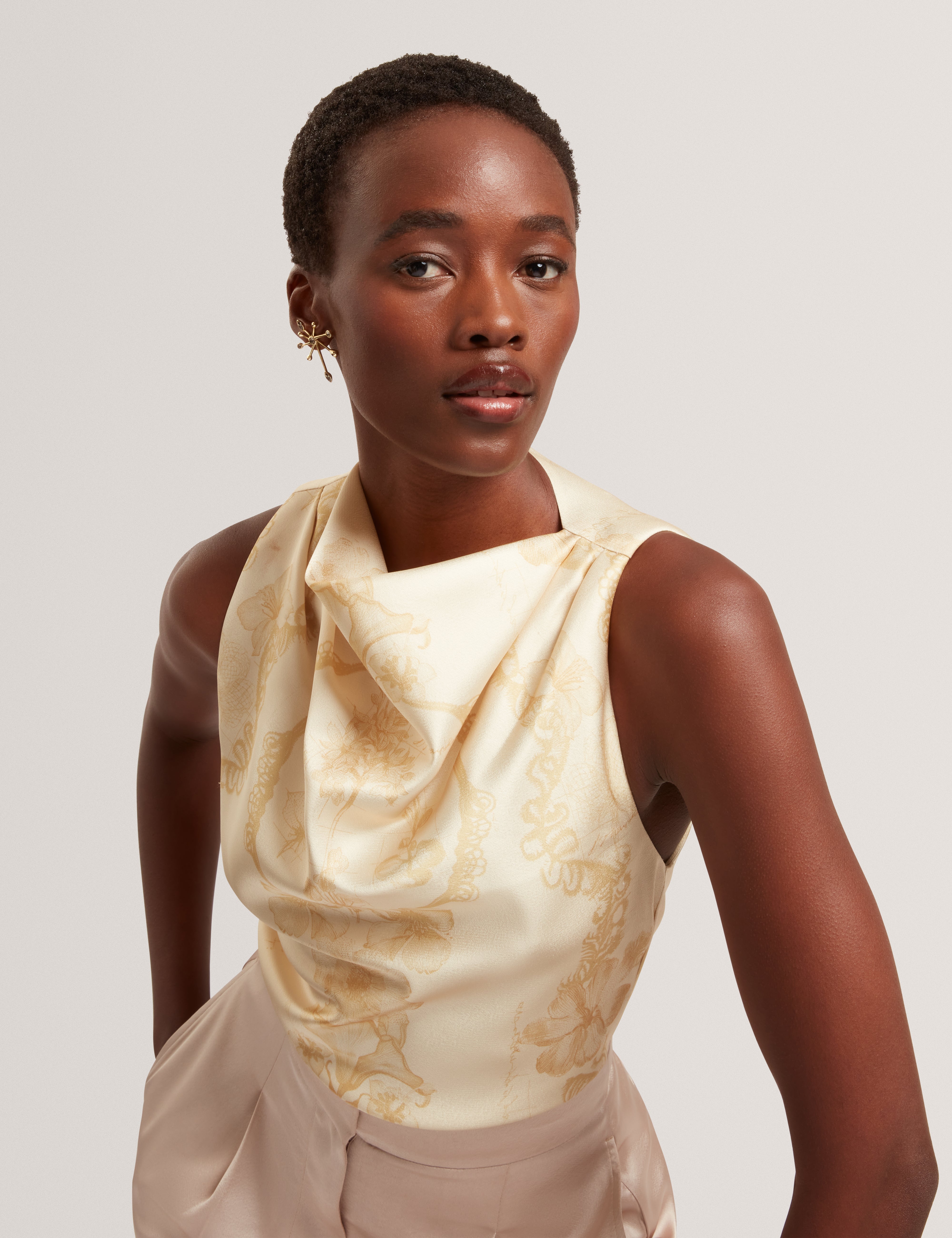 Cobla Print Sleeveless Drape Neck Top Lt-Yellow