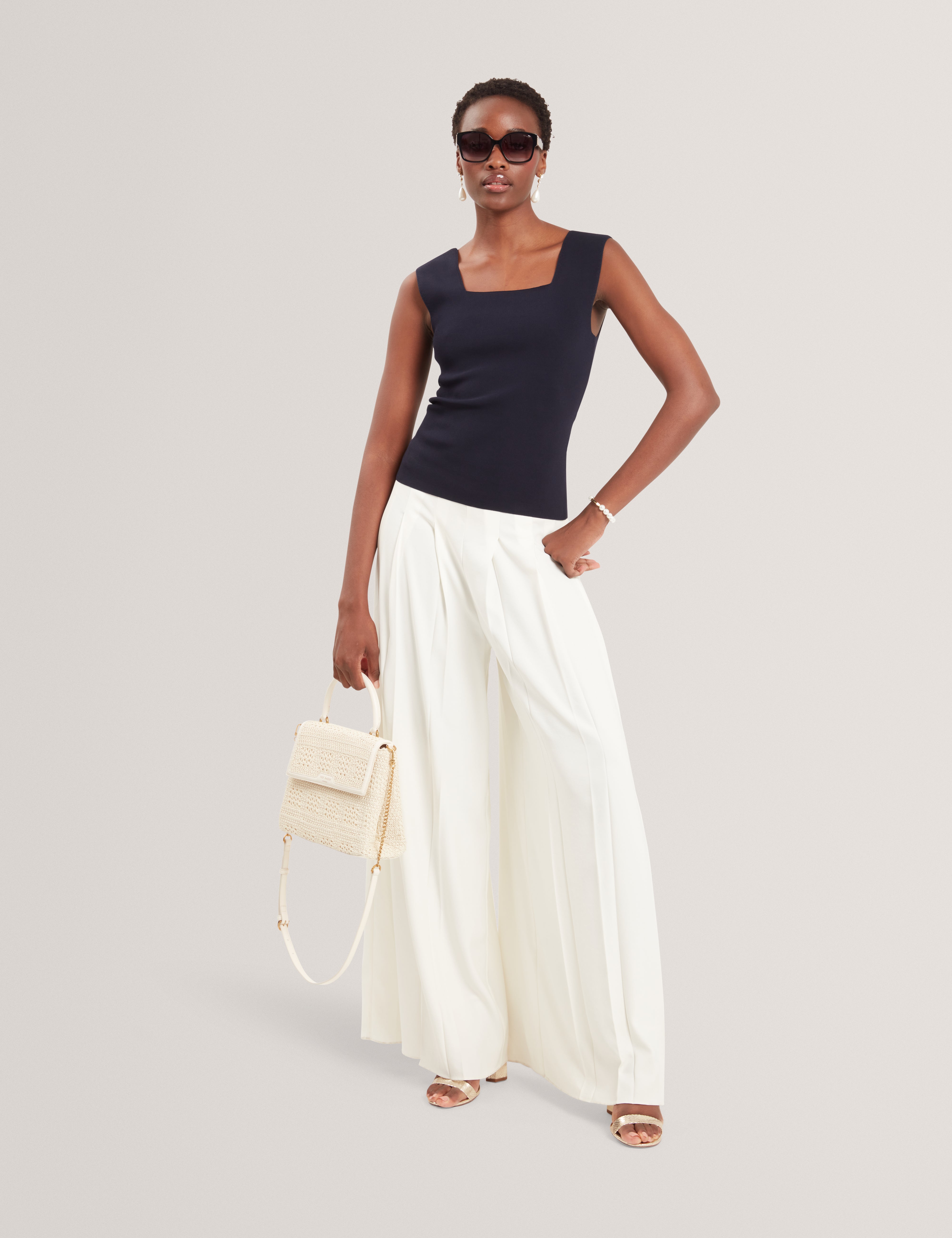 Binkkii Square Neck Sleeveless Knit Top Navy