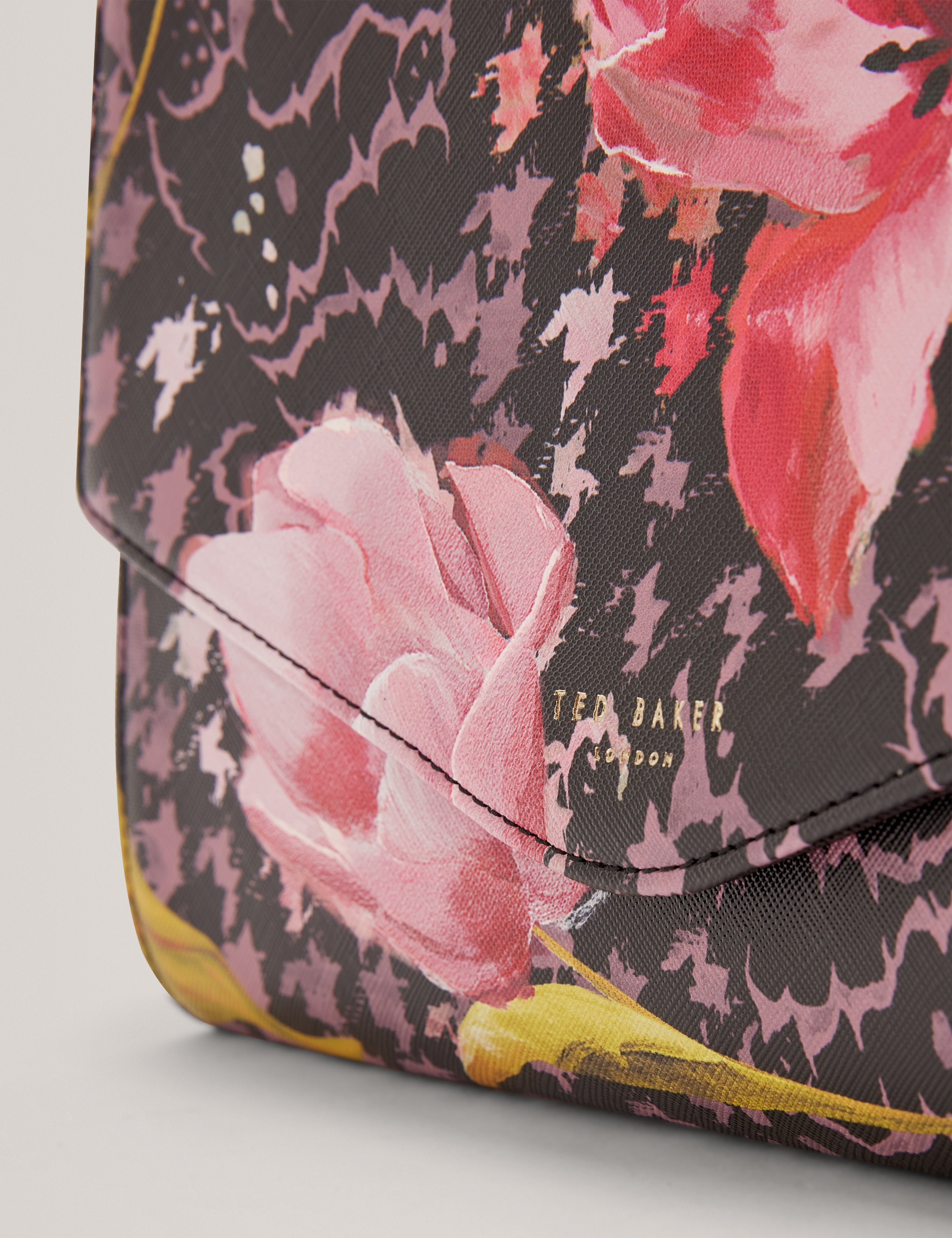 Tarlla Floral Printed Icon Pouch Black