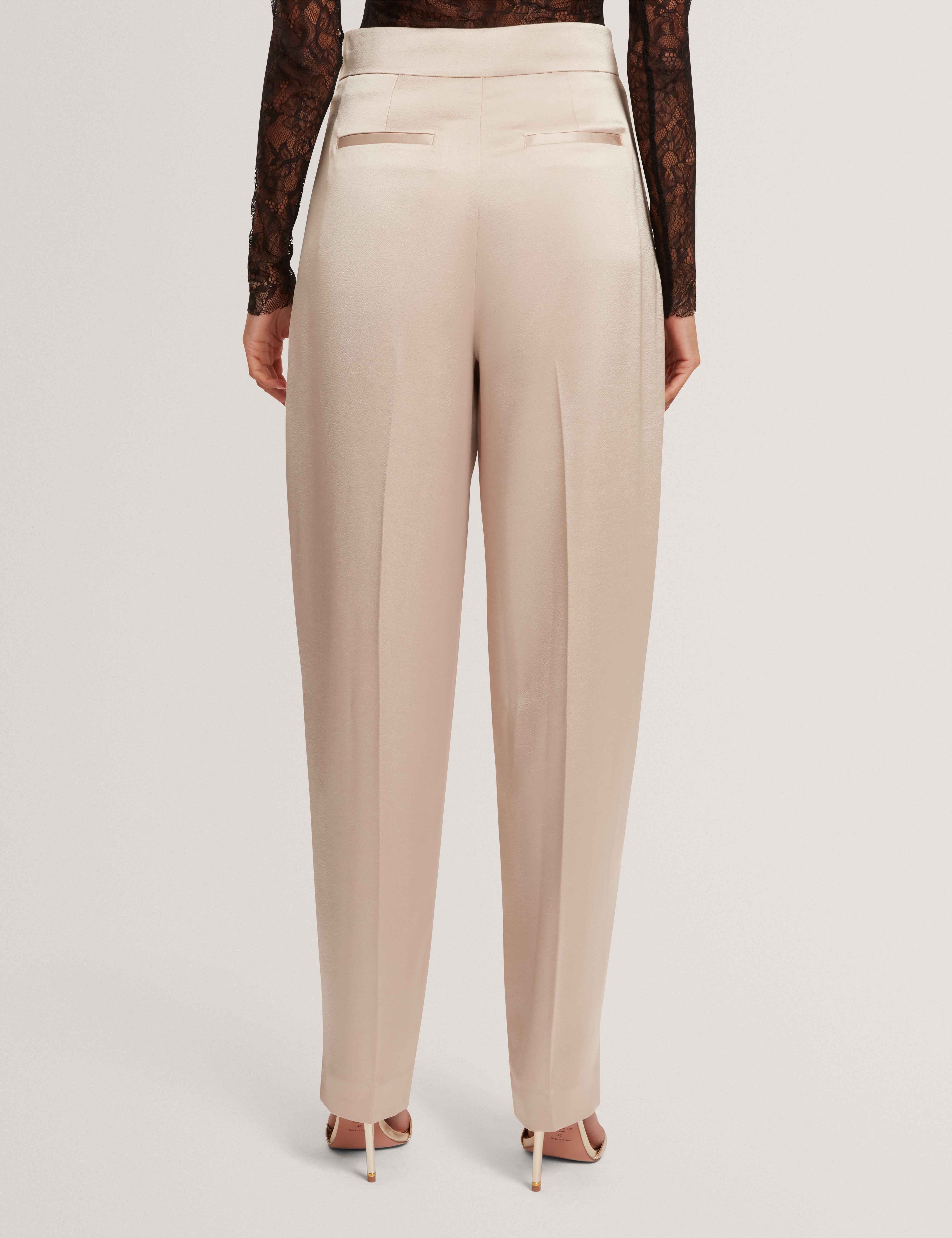 Chiira Barrel Leg Trouser Natural