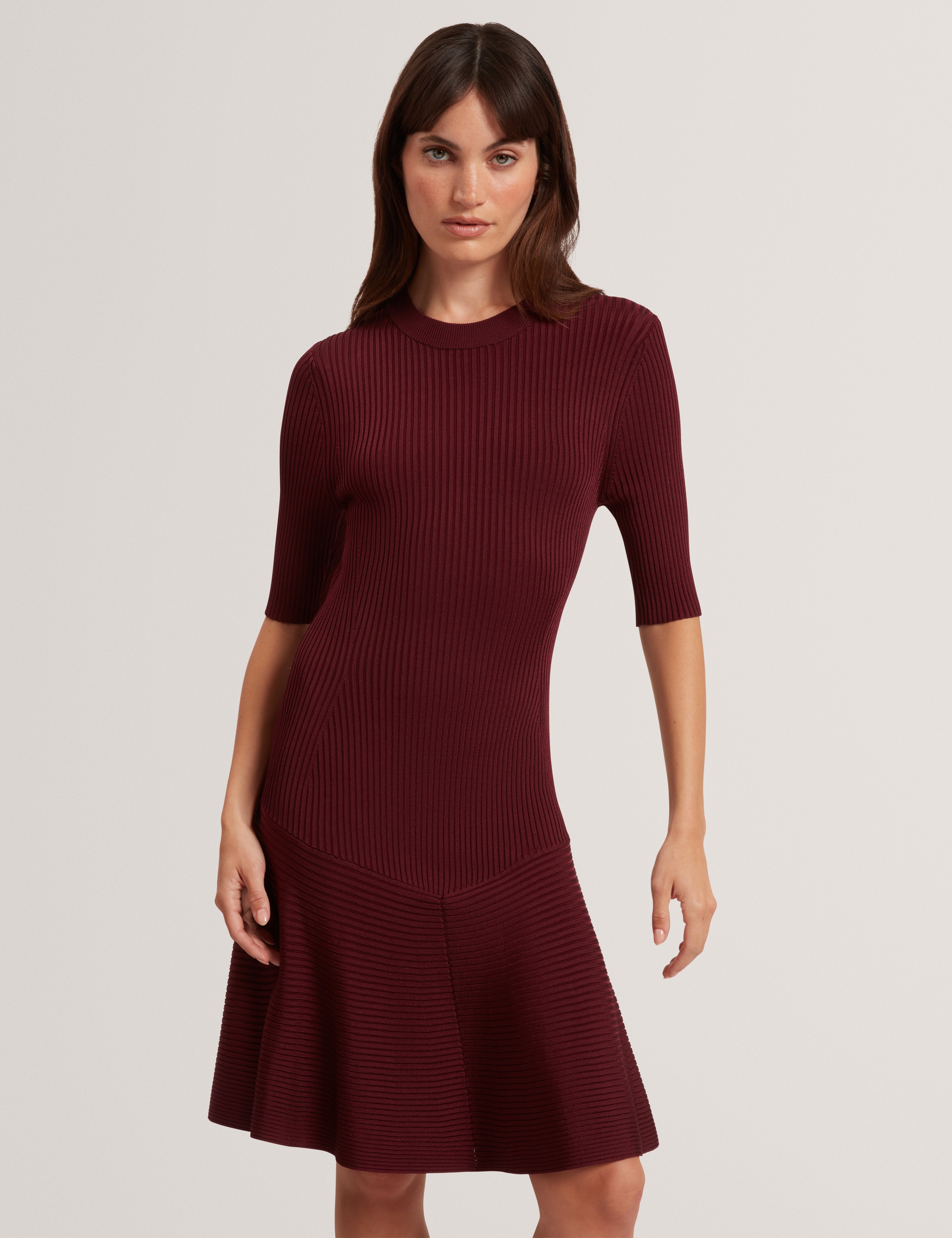 Mahraa Short Sleeve Knitted Mini Dress Maroon