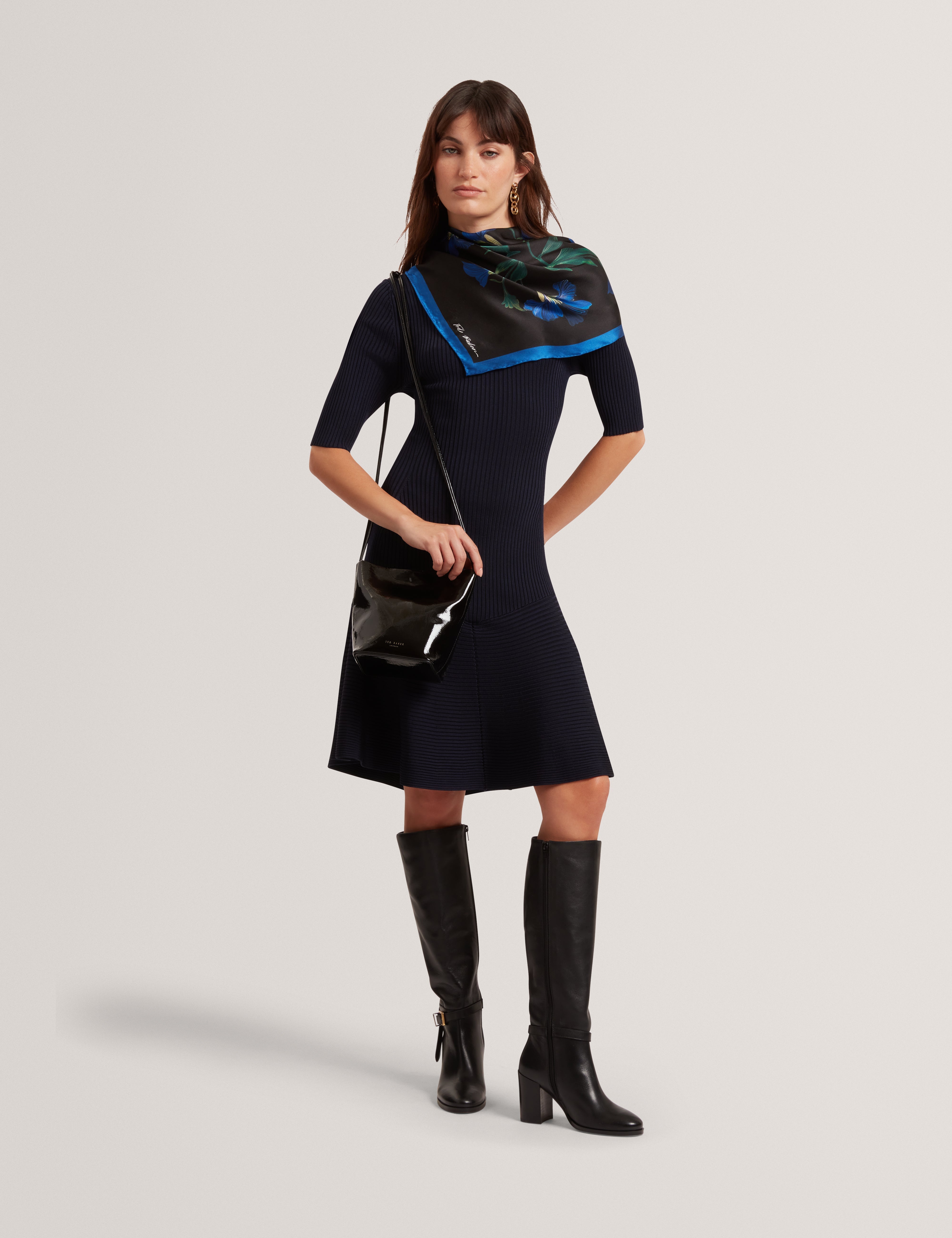 Mahraa Short Sleeve Knitted Mini Dress Navy