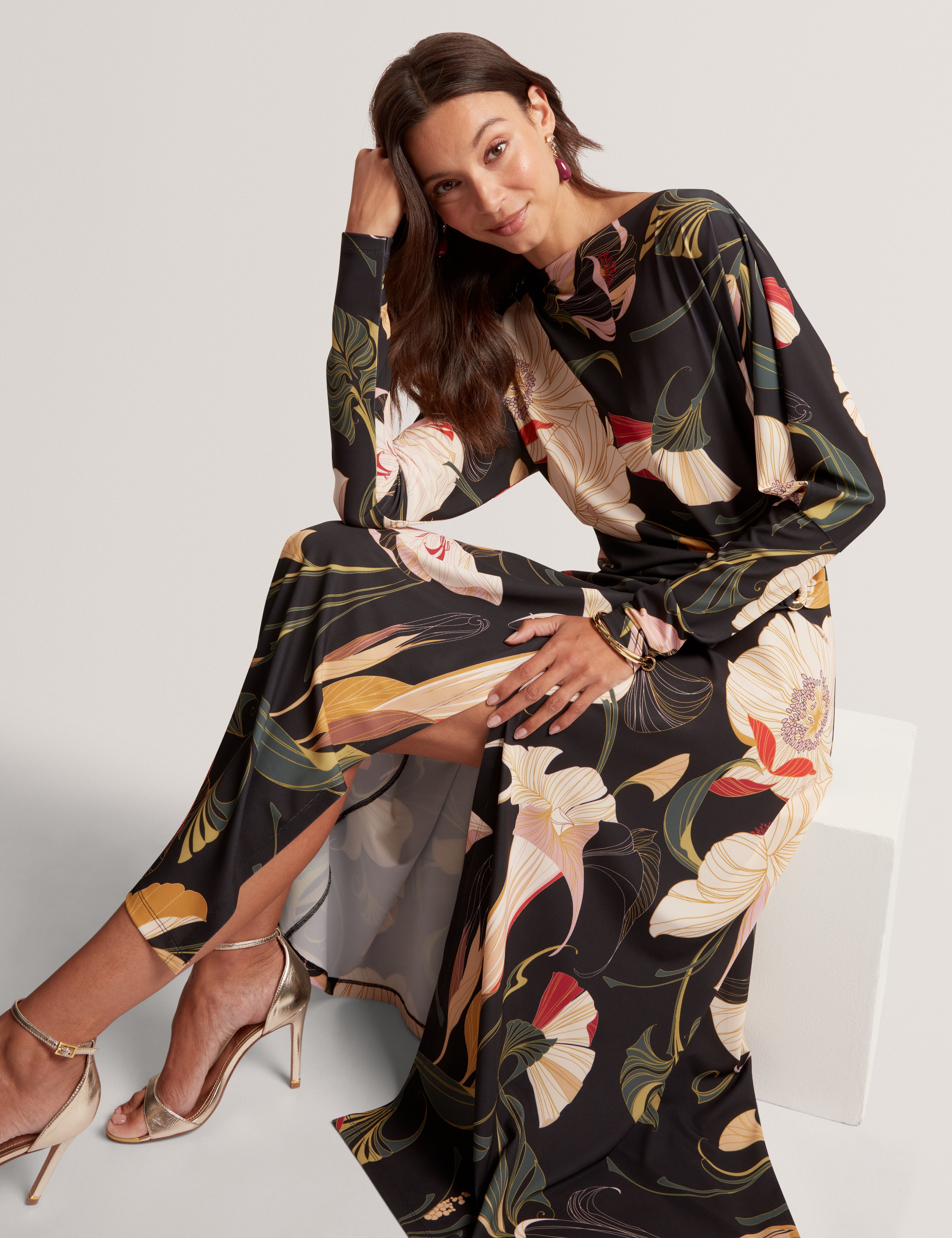 Lawria Print Wrap Midi Dress Black