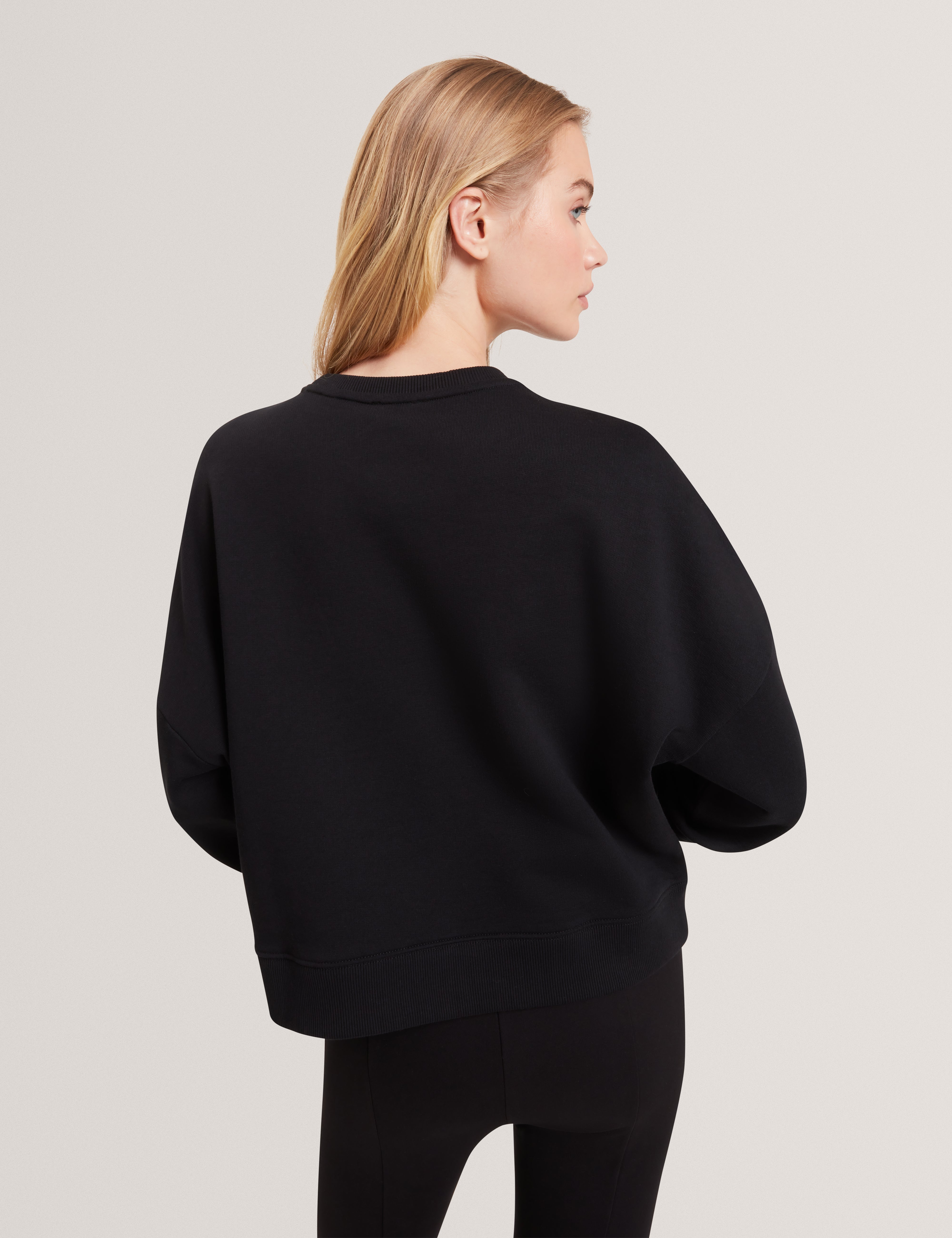 Brookla Printed Embroidered Sweatshirt Black