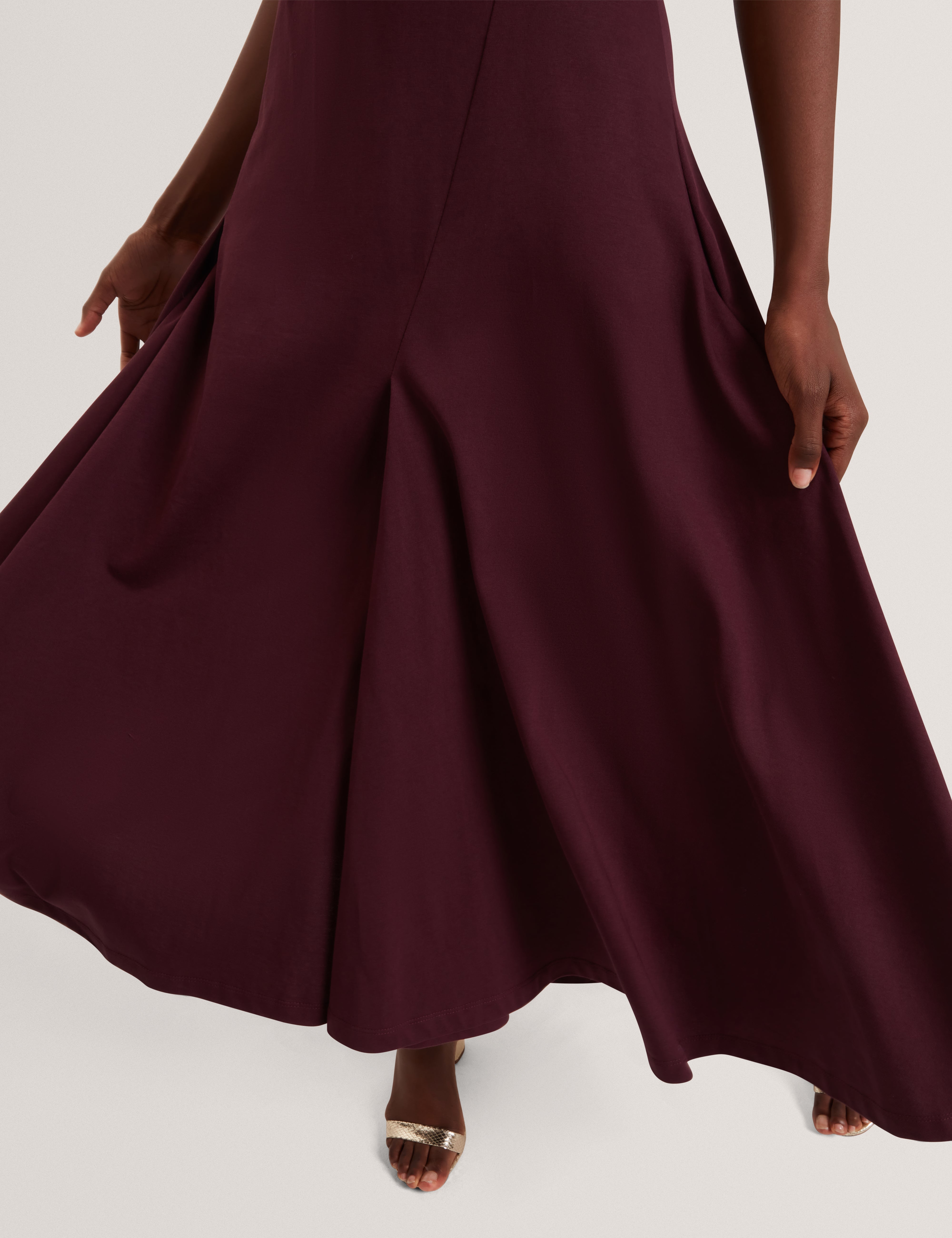 Fuusia Jersey Panelled Short Sleeve Midi Dress Oxblood