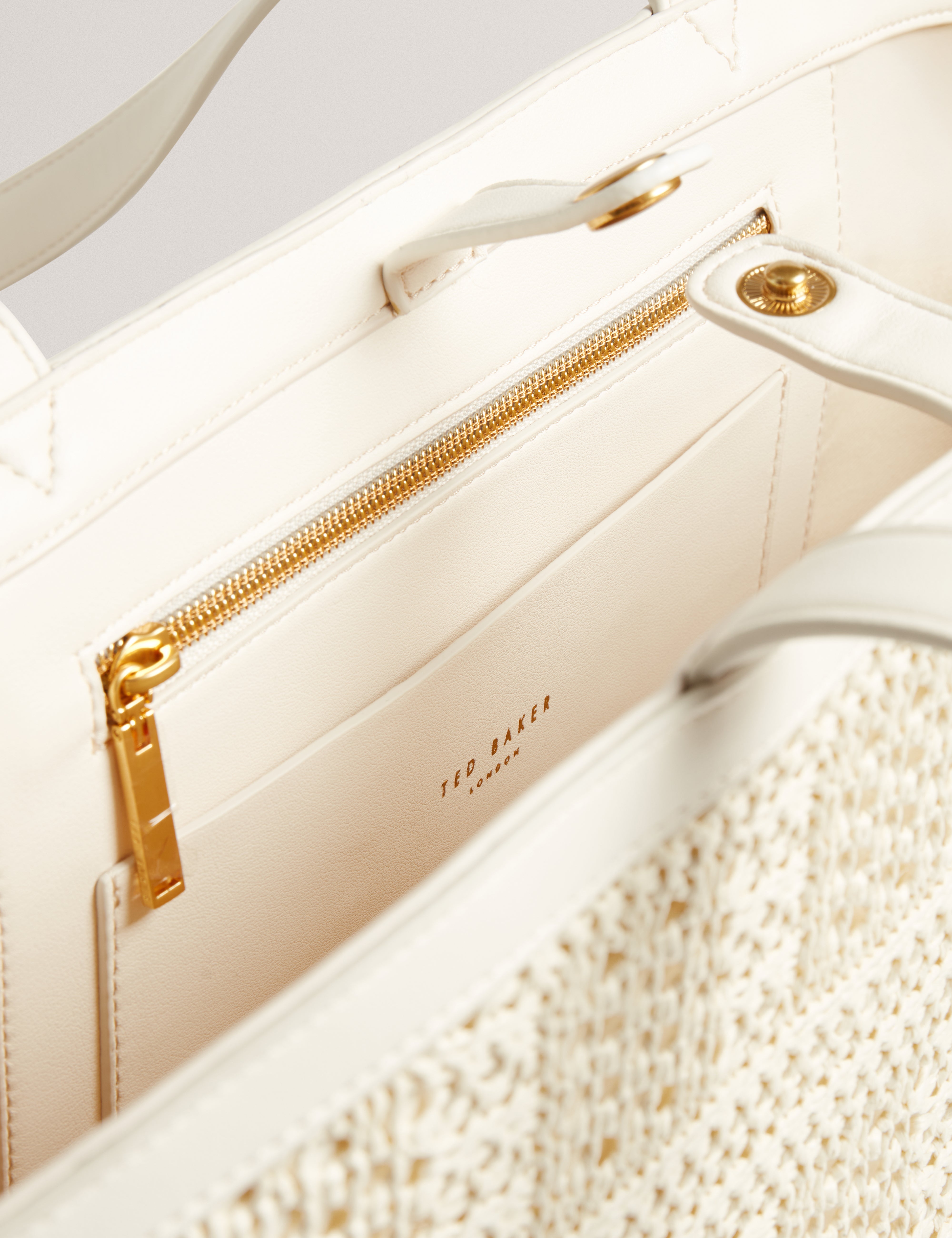 Pammina Raffia Straw Bucket Tote Ivory