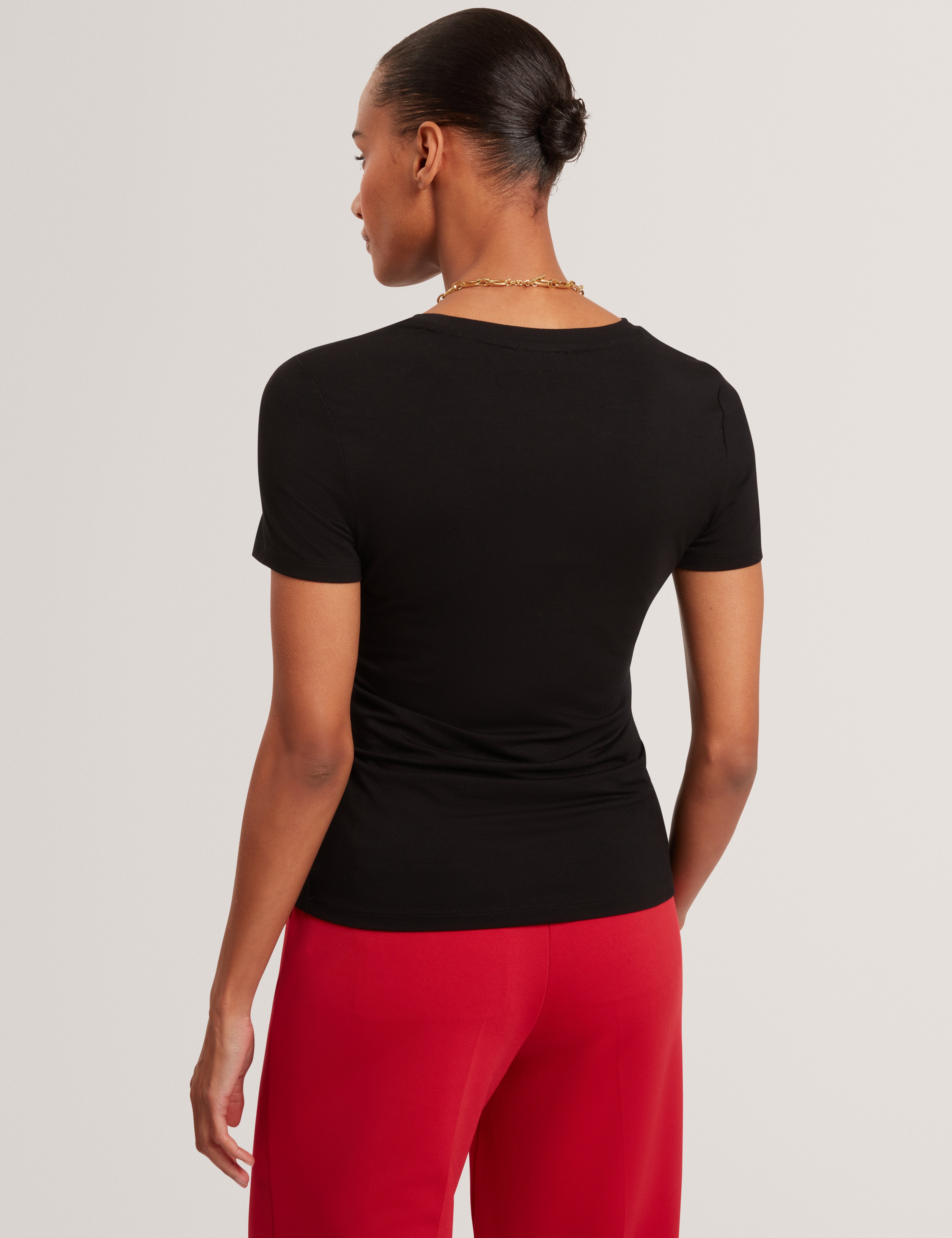 لارنا تيشيرت أسود قصير الأكمام