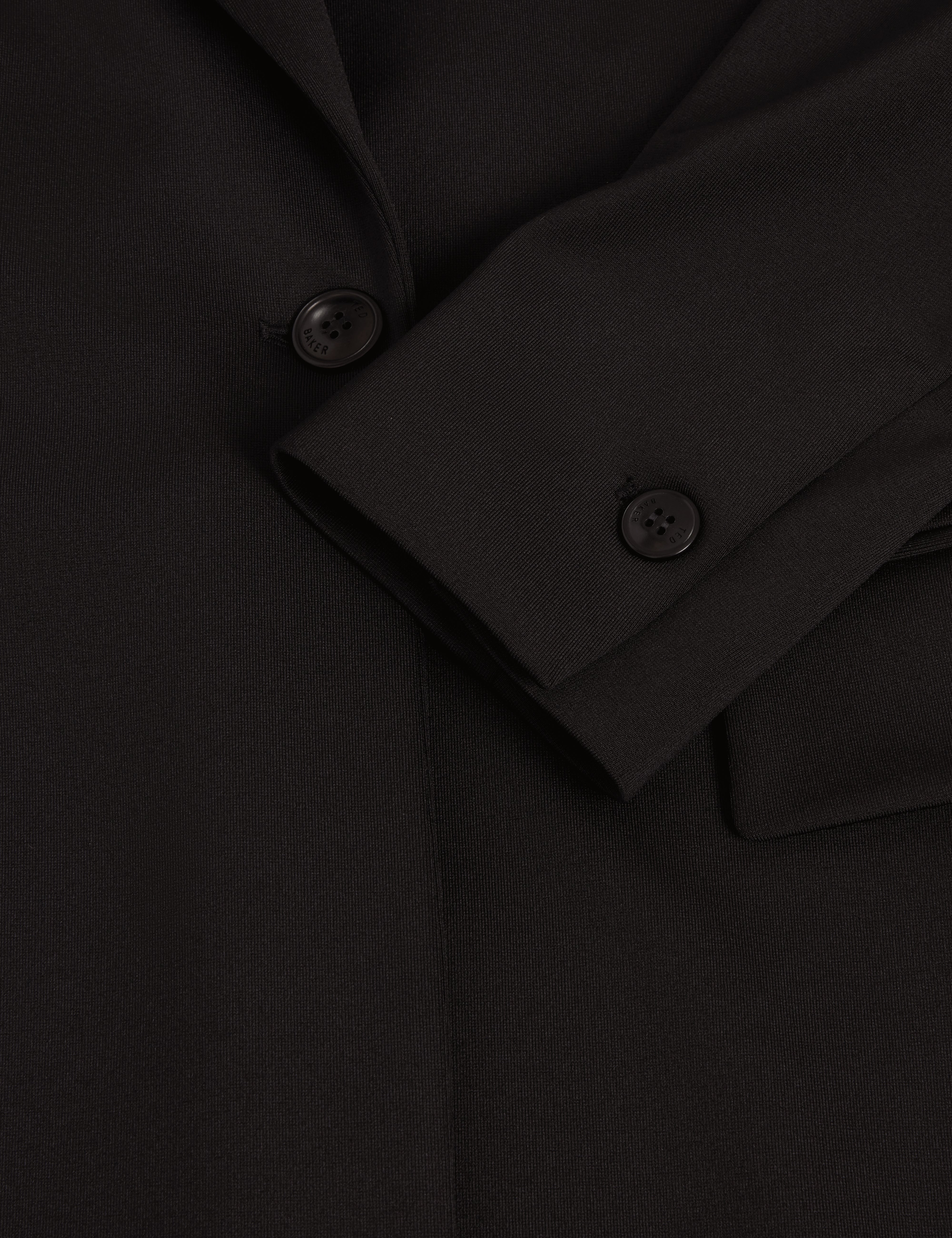 إندري بليزر كلاسيكي باللون الأسود