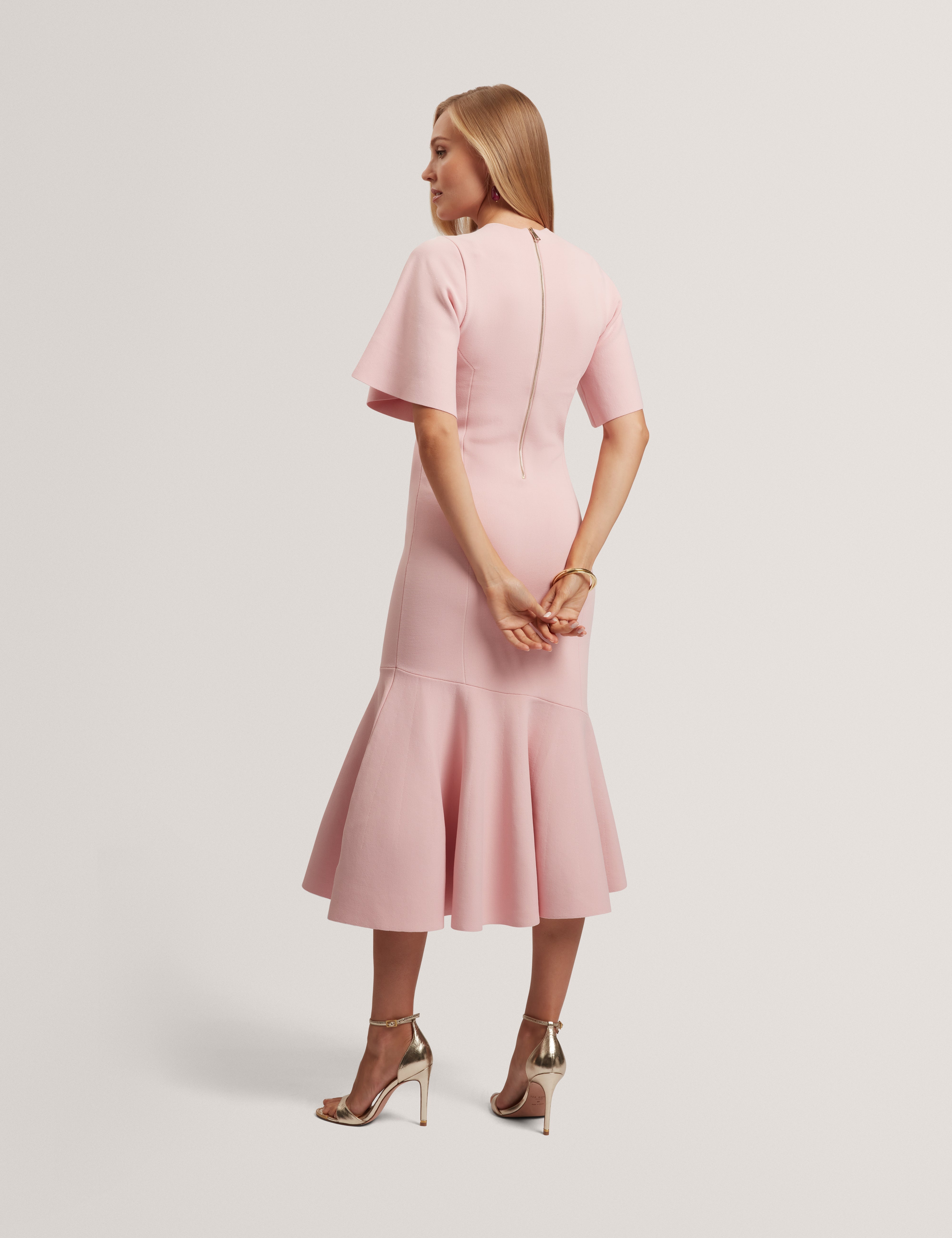 Receda Short Sleeve Knit Midi Dress Pink
