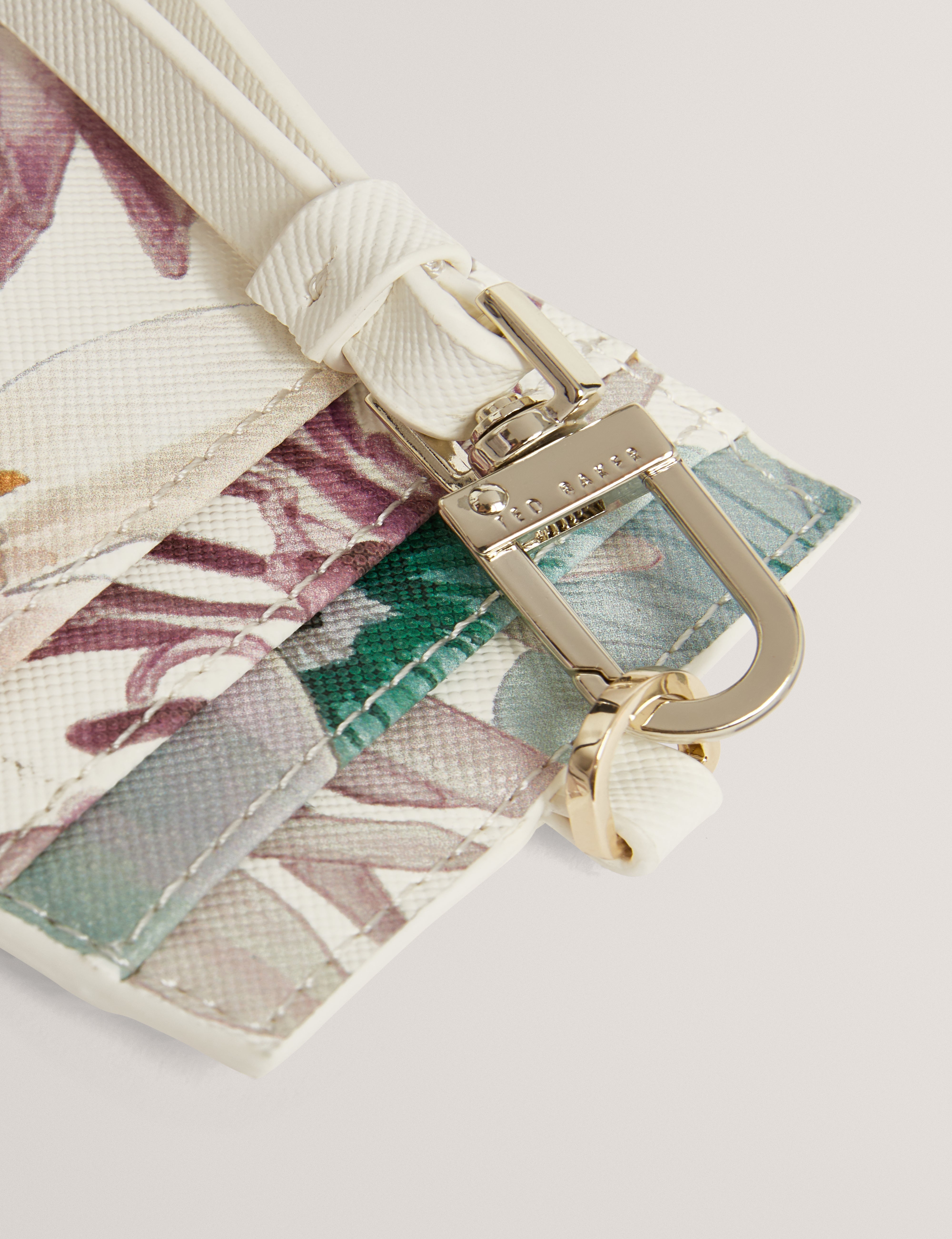 هالي حامل بطاقات مطبّع باللون الأبيض