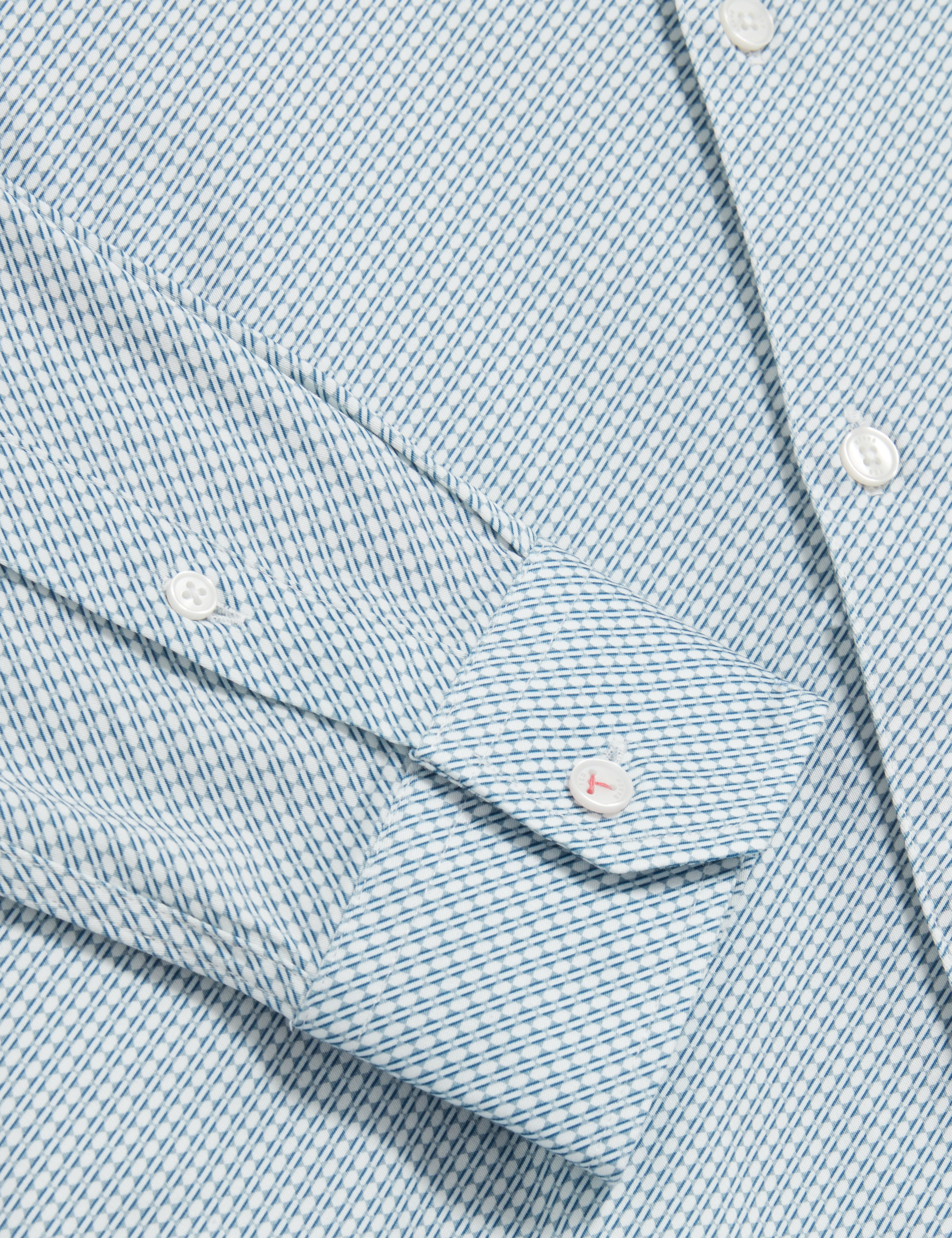 قميص Olweno ذو الأكمام الطويلة والملاءمة الضيقة والطبعة الجغرافية باللون الأزرق الفاتح