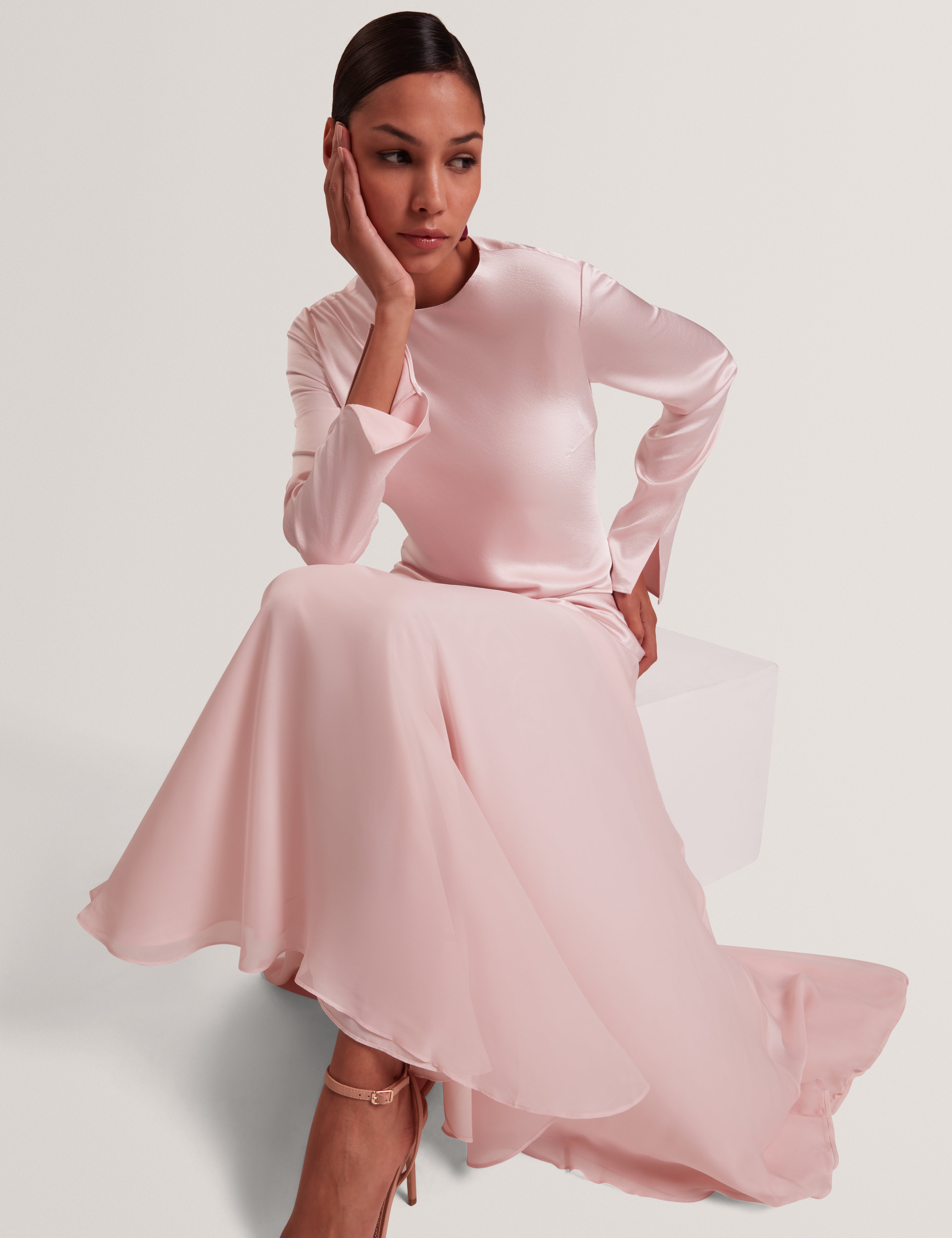 Shkye Long Sleeve Diagonal Waist Seam Maxi Dre Pink
