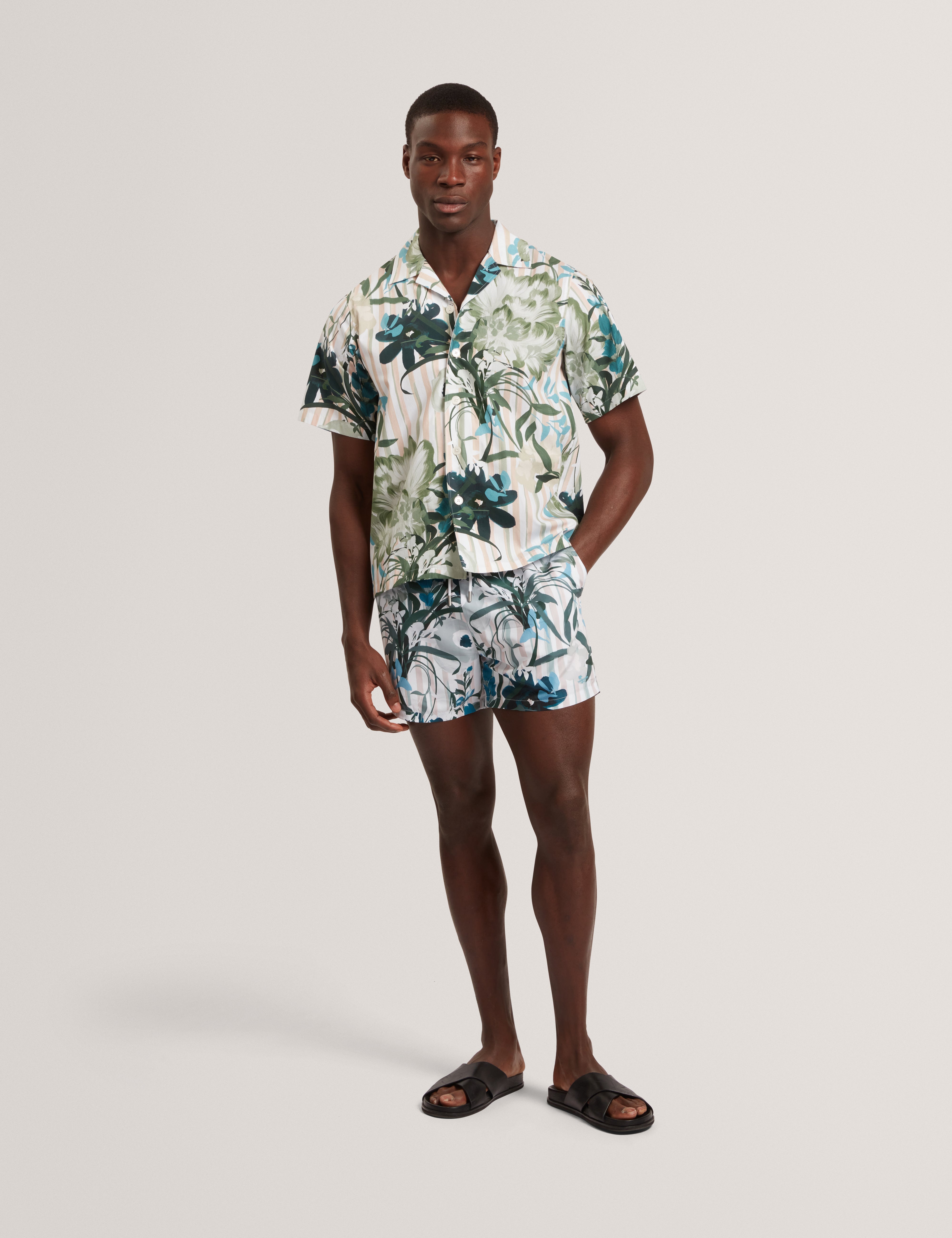 Anukis Short Sleeve Placement Floral Stripe Mid-Pink