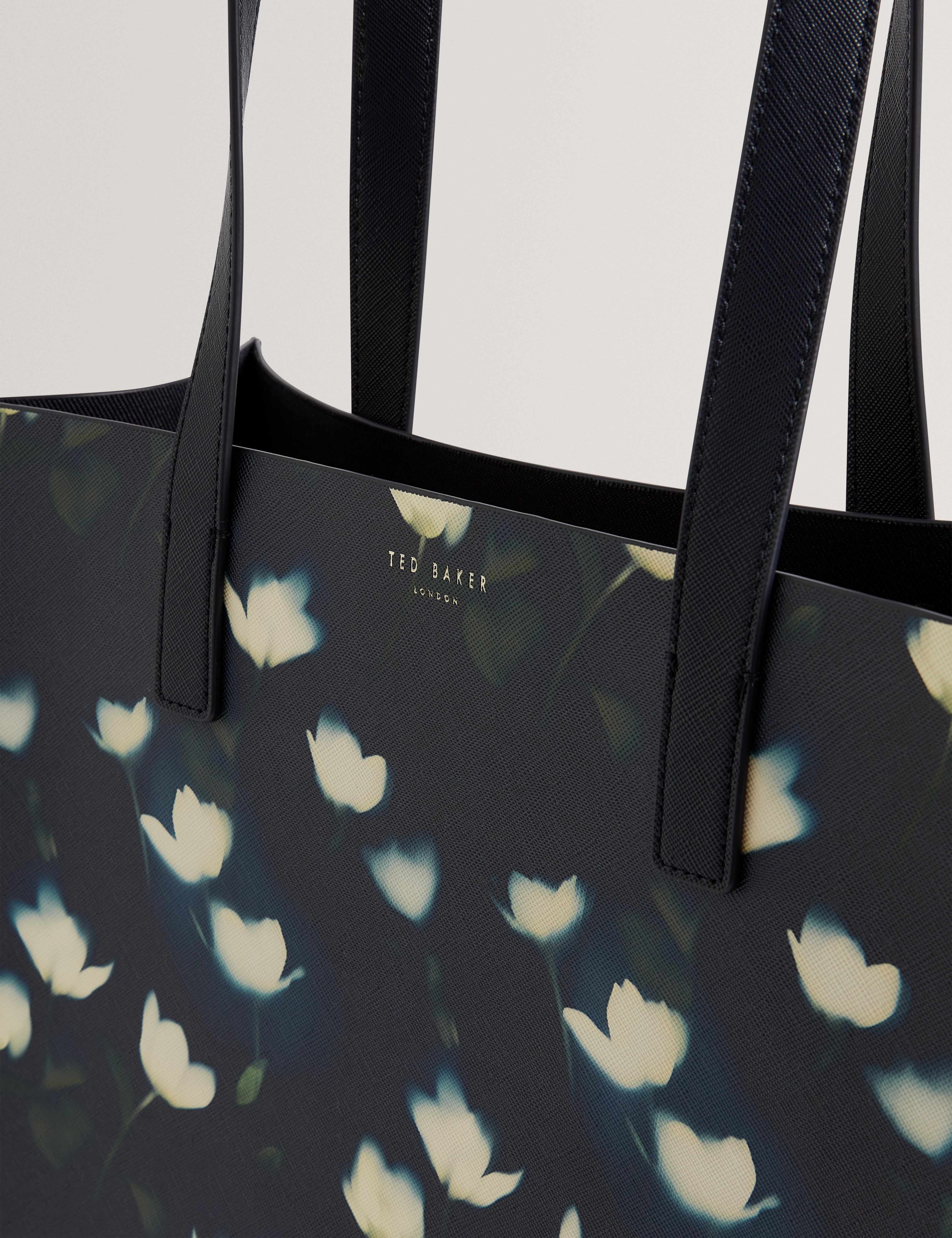 حقيبة تولكون كبيرة مطبوعة بنقشة توليب باللون الأزرق البحري