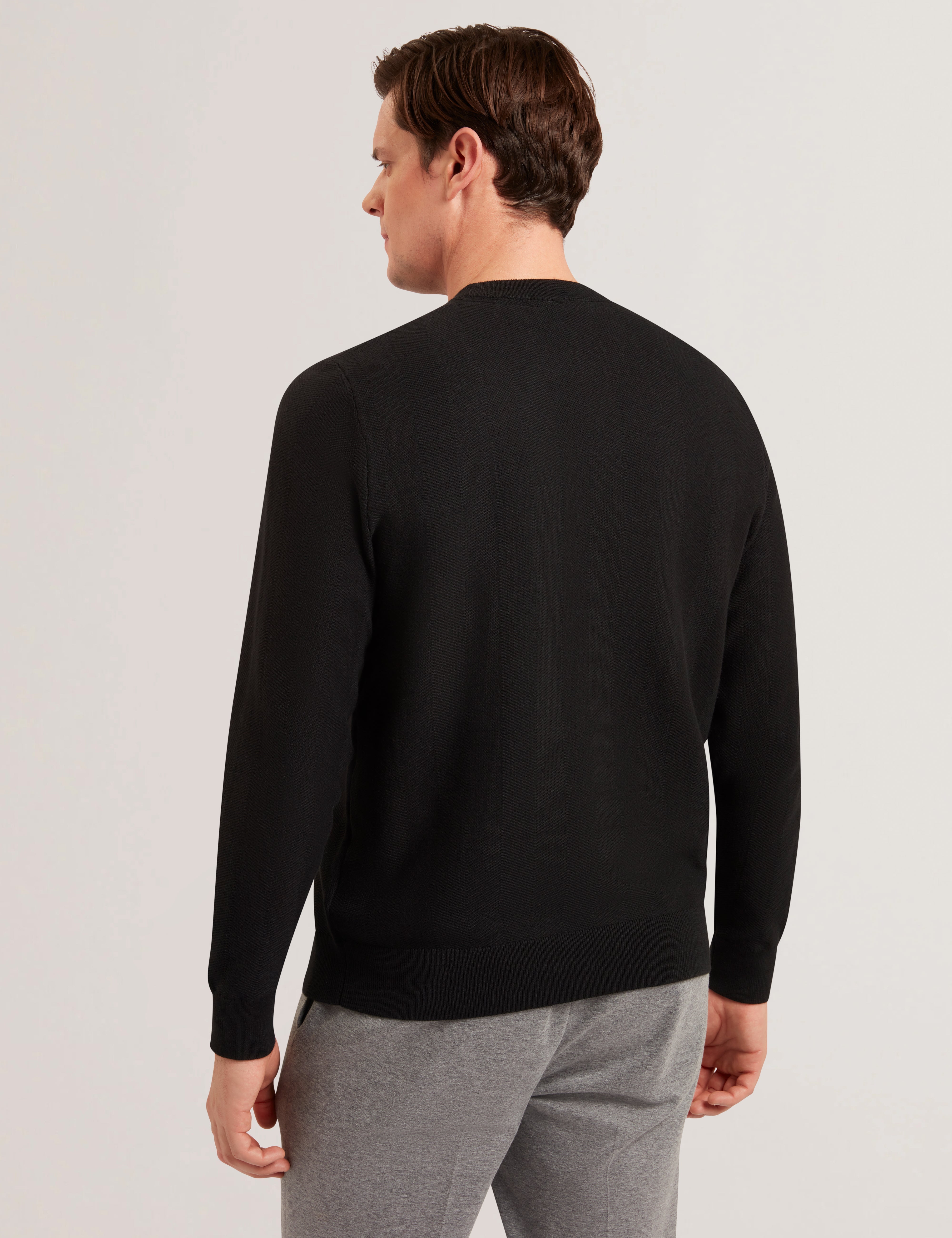 Jamals Long Sleeve Herringbone Stitch Crew Neck Black